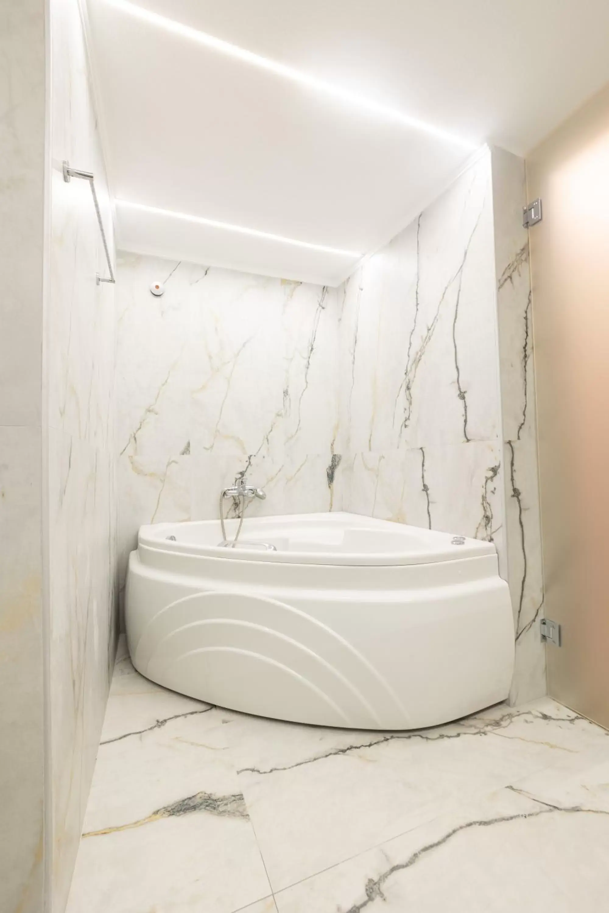 Bathroom in Modern Revival Luxury Hotel