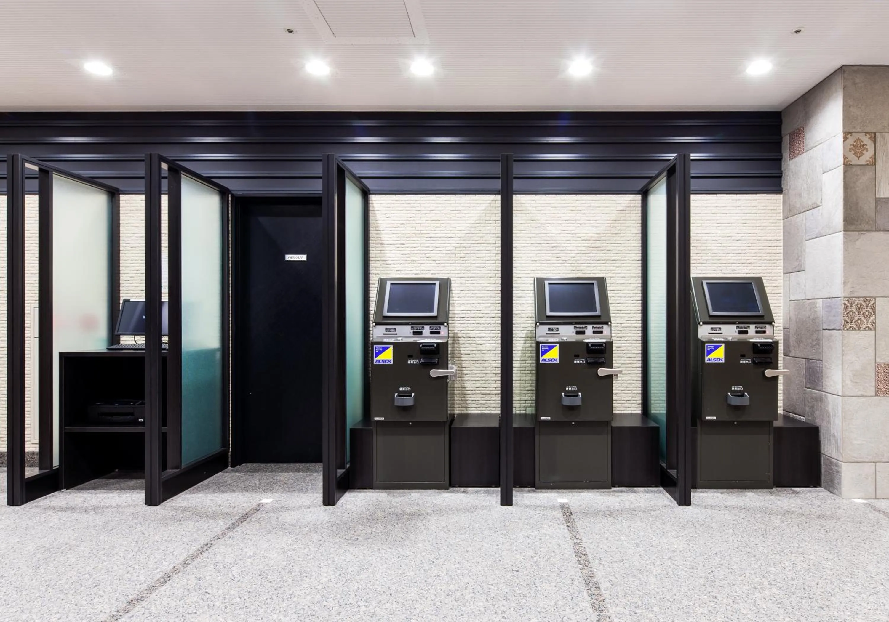 Lobby or reception in Daiwa Roynet Hotel Kobe Sannomiya