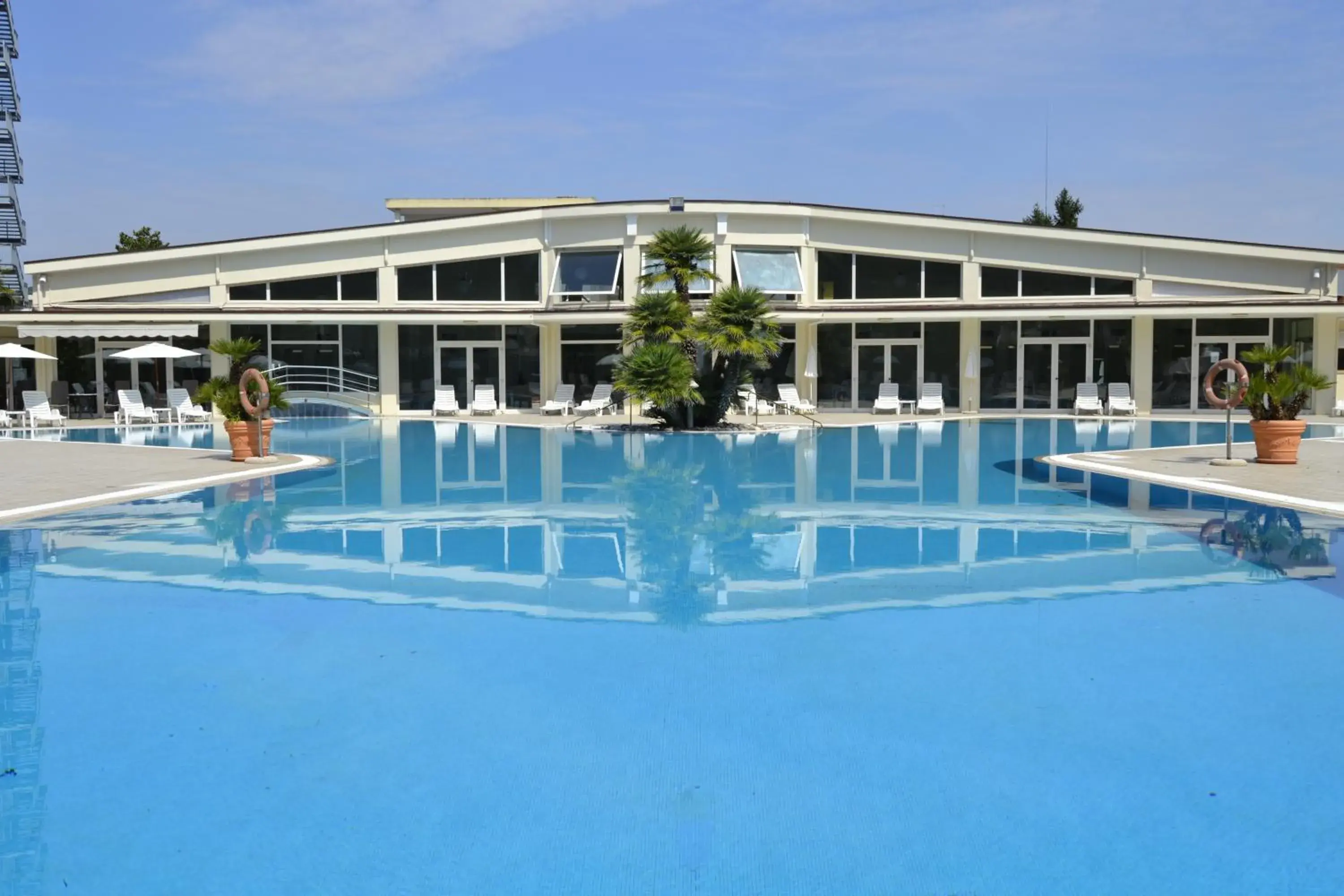 Swimming Pool in Hotel Internazionale Terme