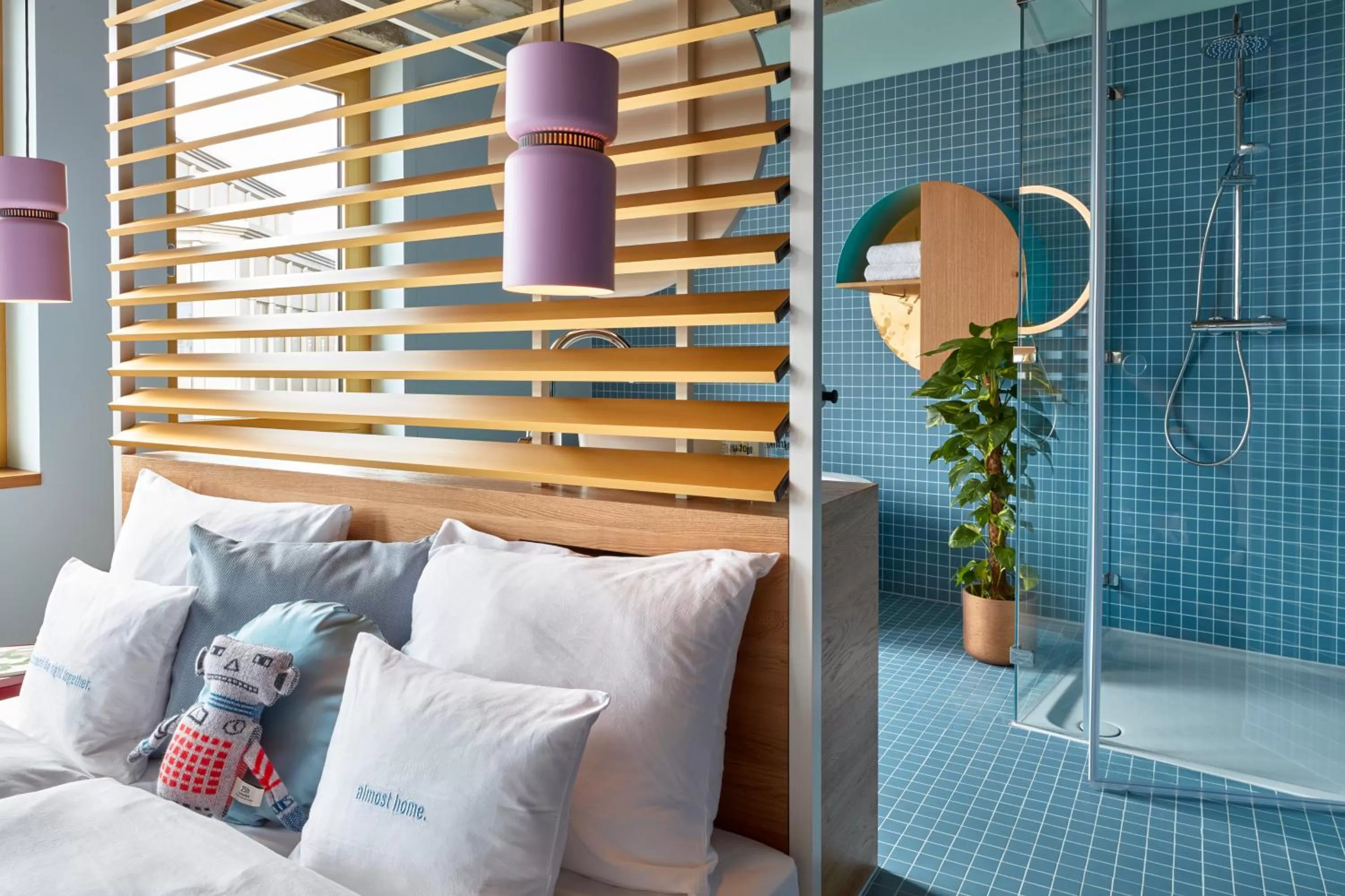 Shower in 25hours Hotel The Circle