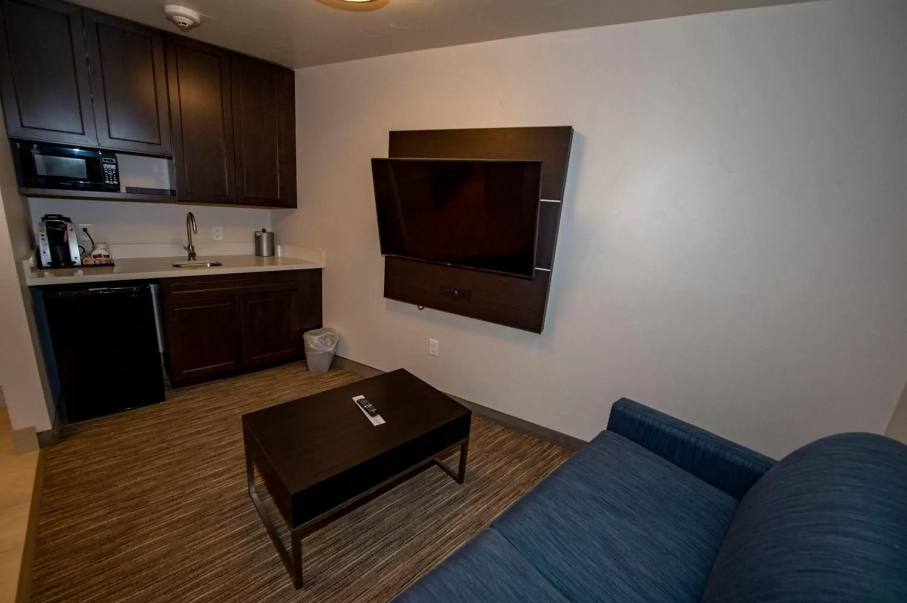 Family Room in Holiday Inn Express & Suites - Colorado Springs AFA Northgate, an IHG Hotel