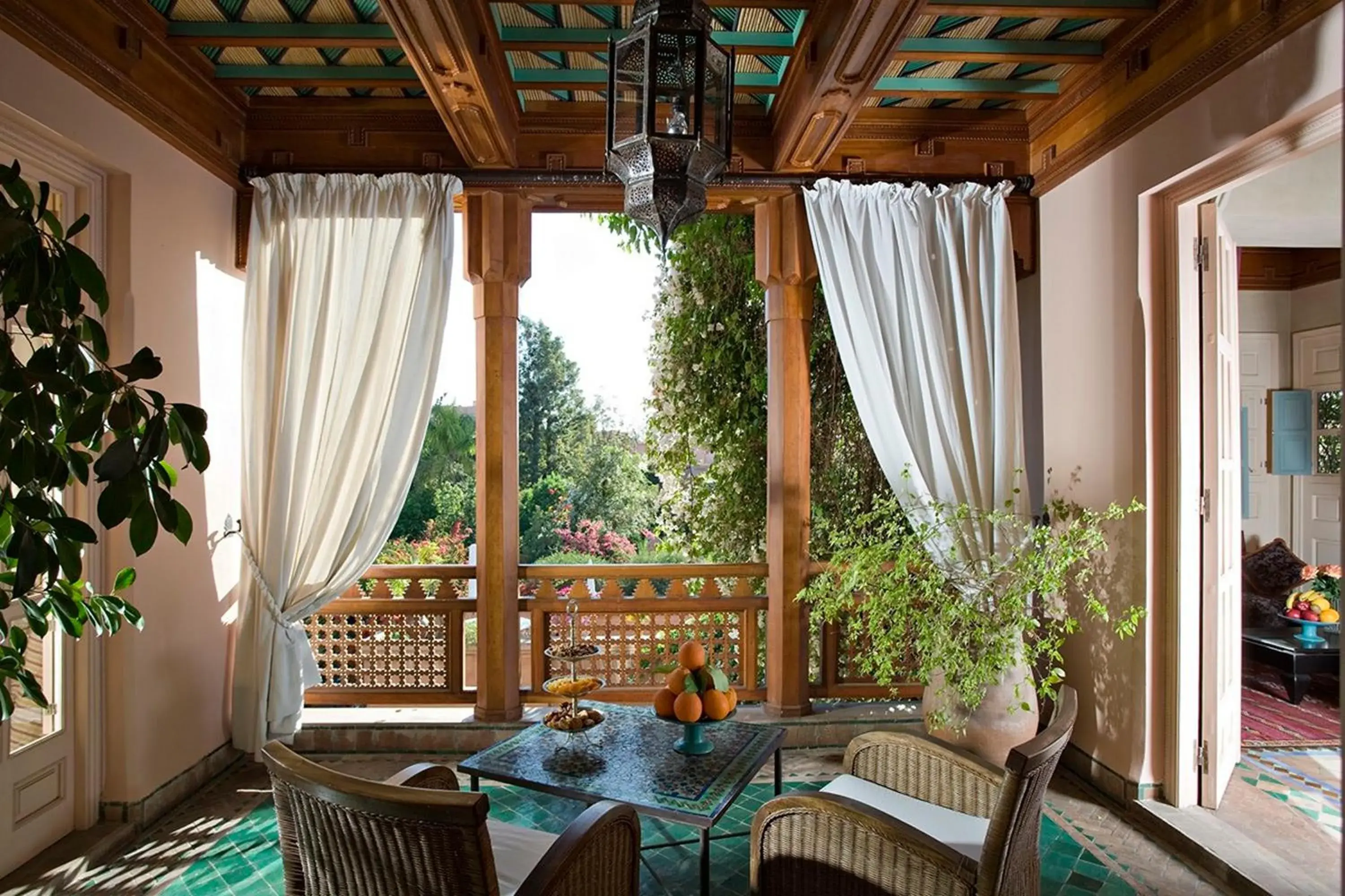 Balcony/Terrace in Dar Rhizlane, Palais Table d'hôtes & SPA