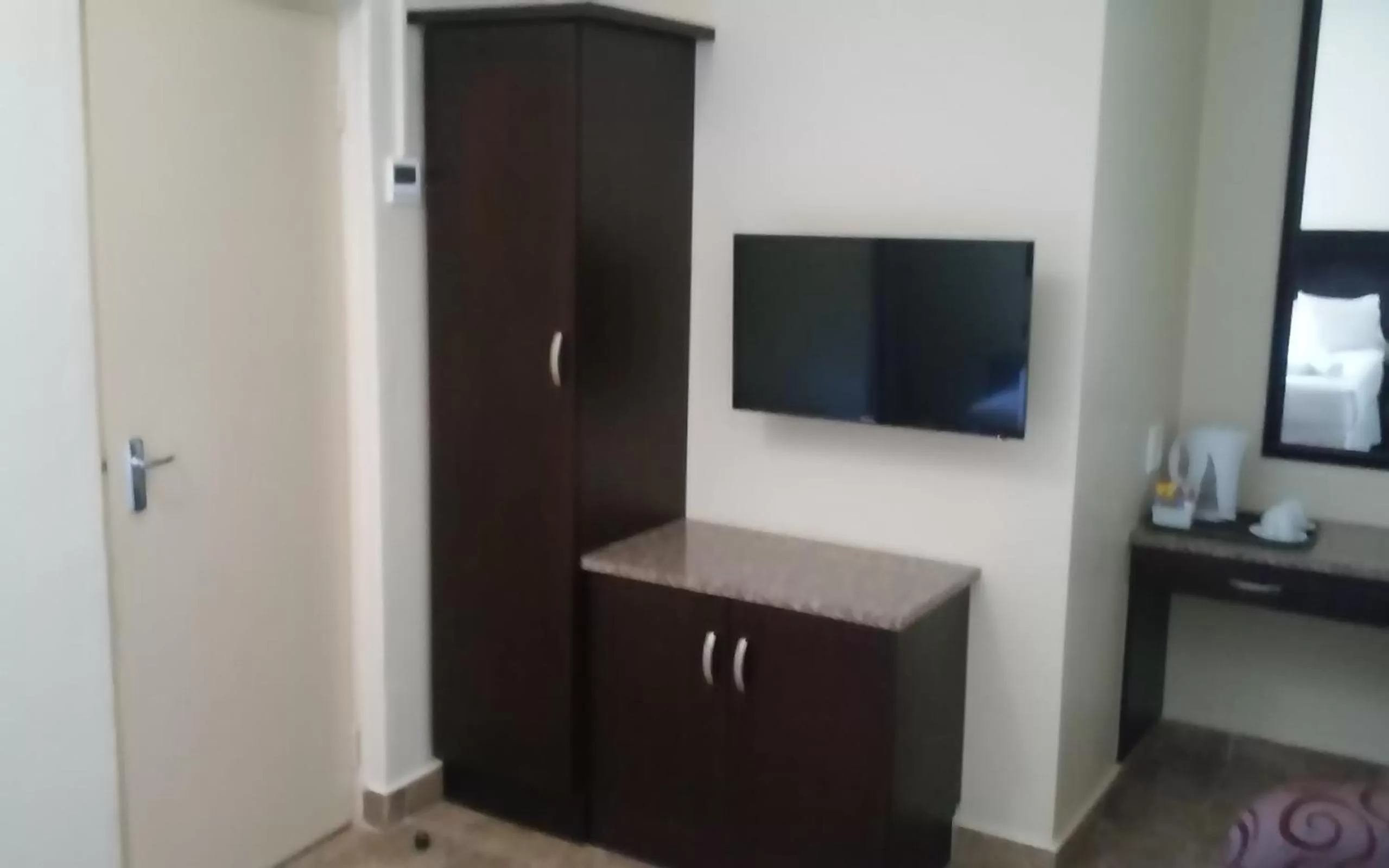 TV and multimedia in Grange Gardens Hotel