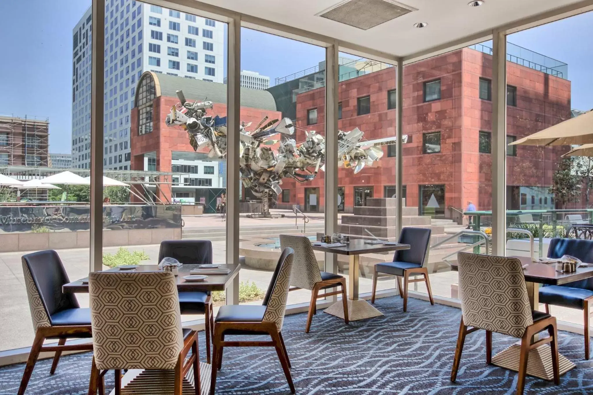 Restaurant/places to eat in Omni Los Angeles Hotel