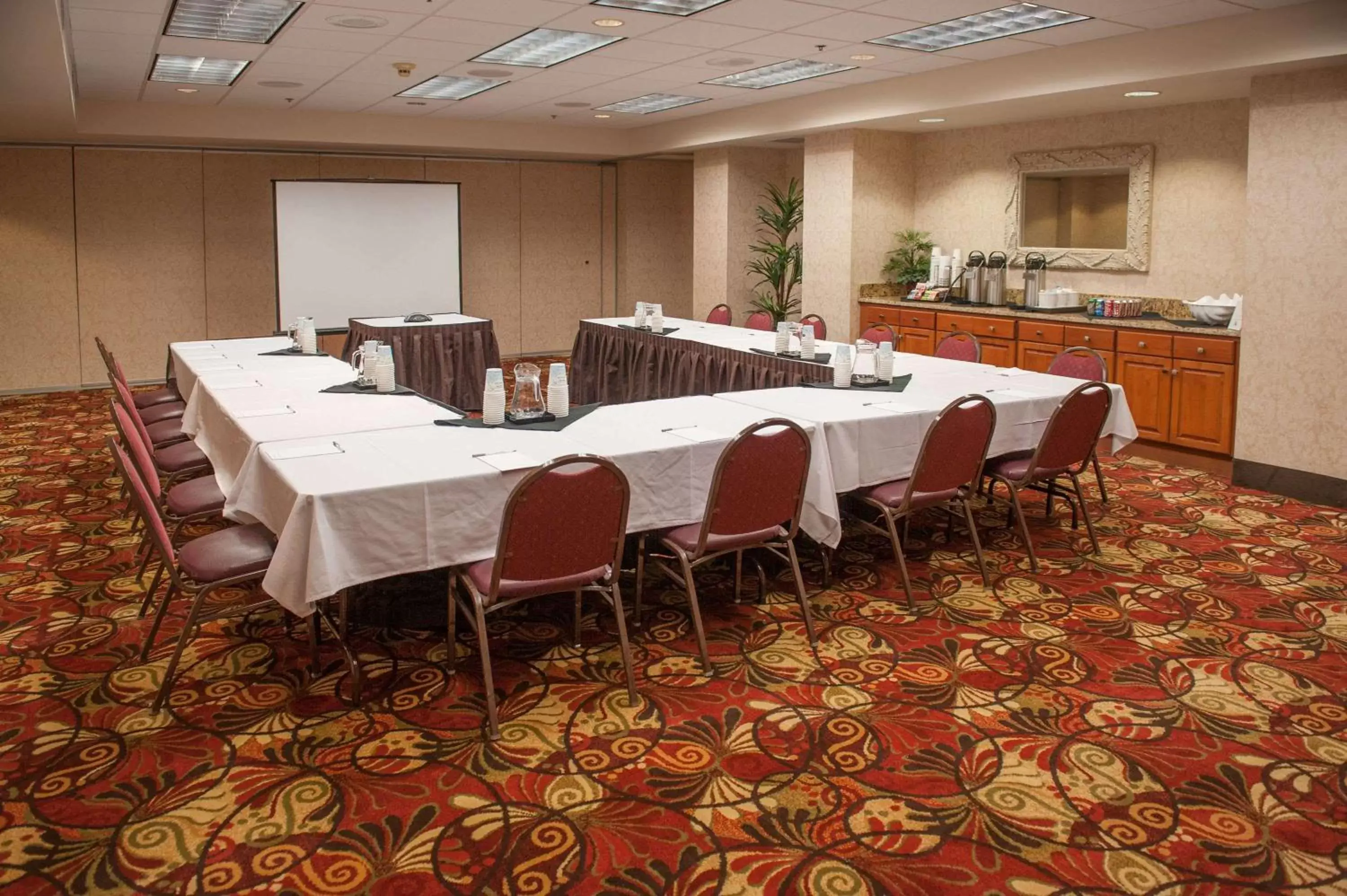Meeting/conference room in Hampton Inn Pensacola-Airport