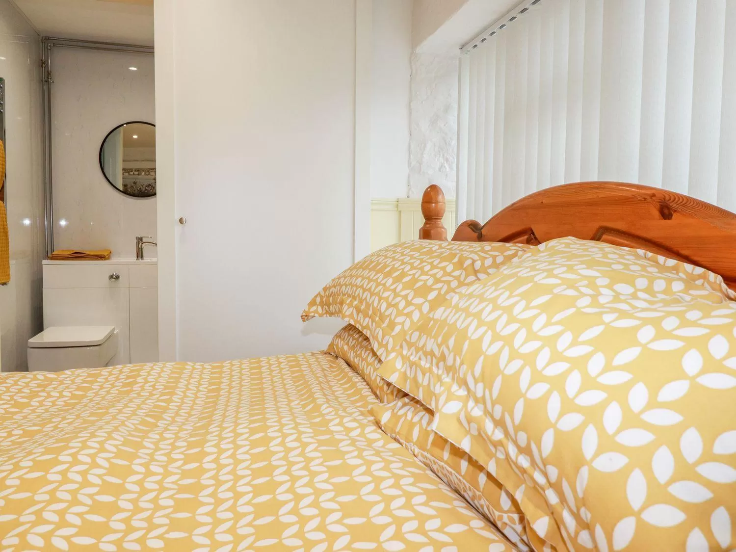 Bed in Carew Lodge & Loft