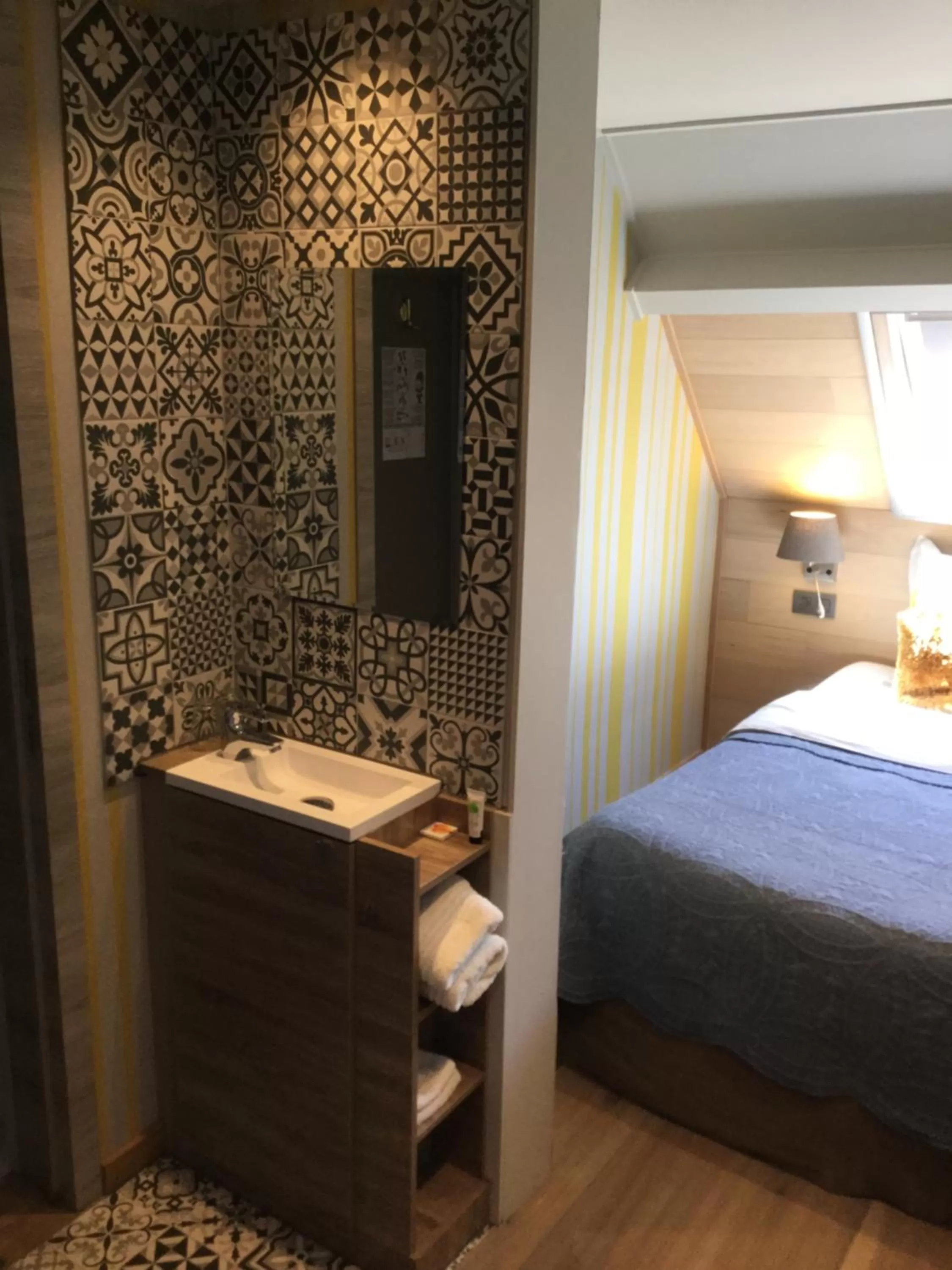 Decorative detail, Bed in Boutique hotel Het Bloemenhof