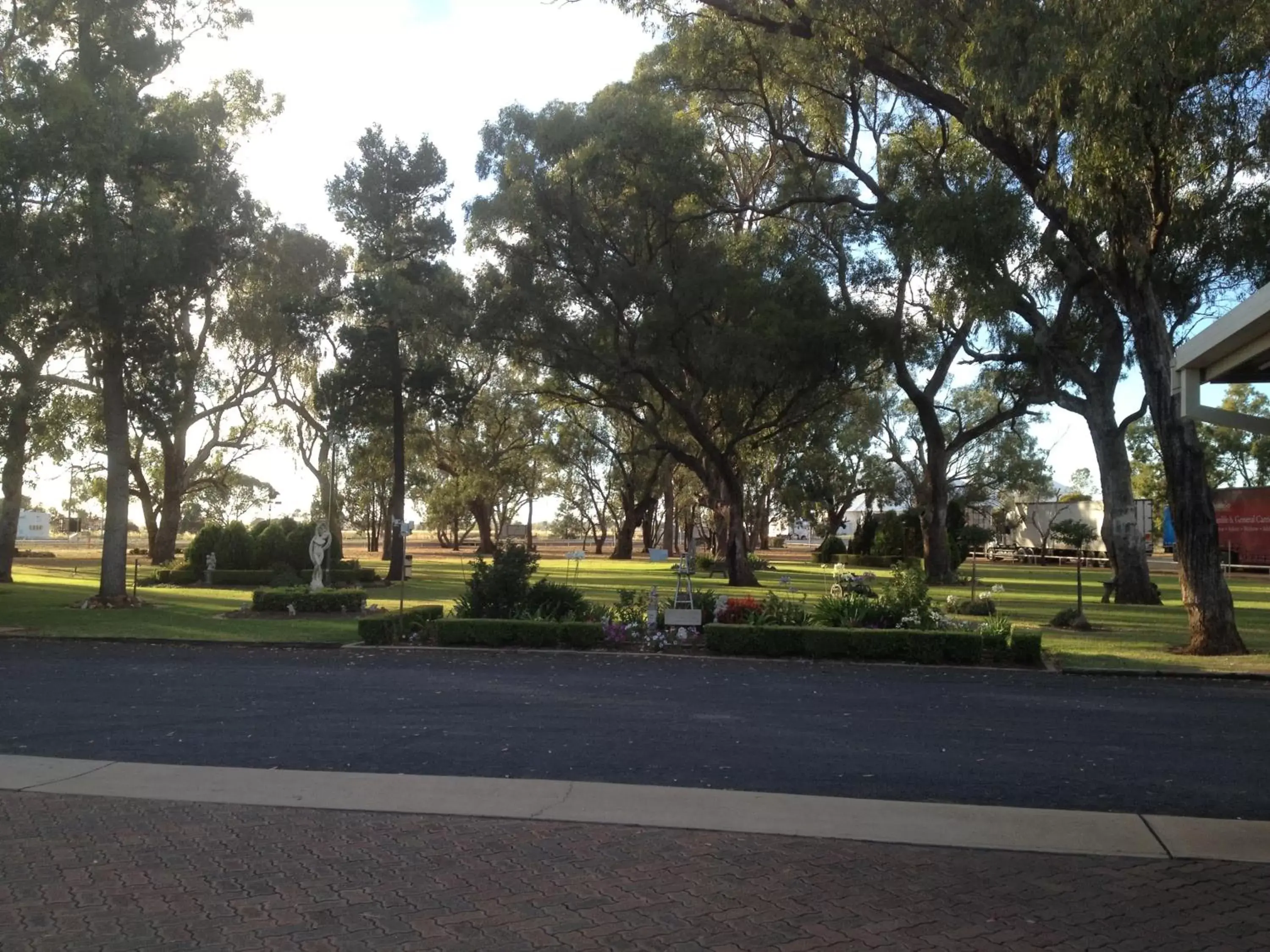 Garden view, Garden in Cooee Motel