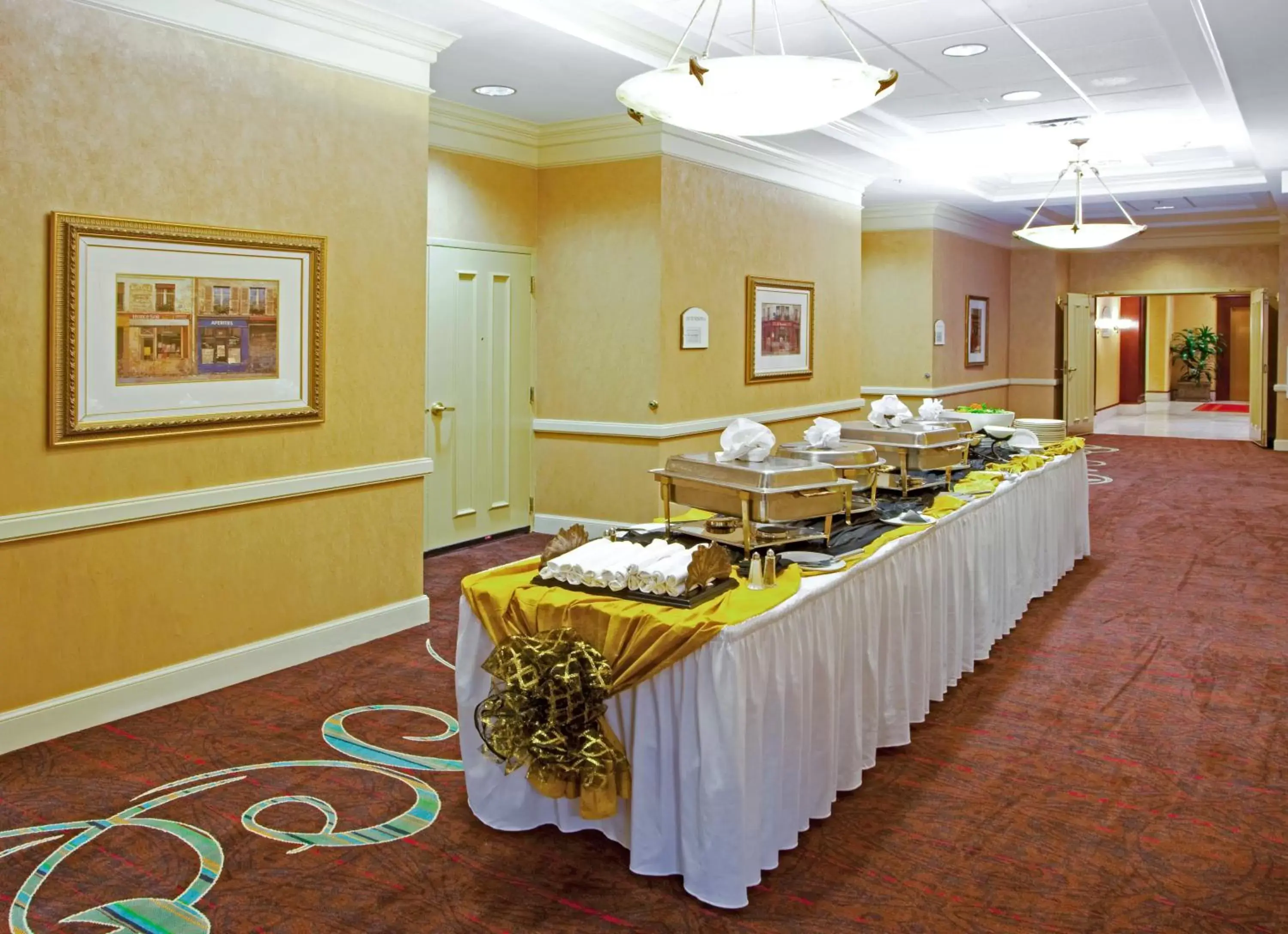 Meeting/conference room in Holiday Inn Chantilly-Dulles Expo Airport, an IHG Hotel