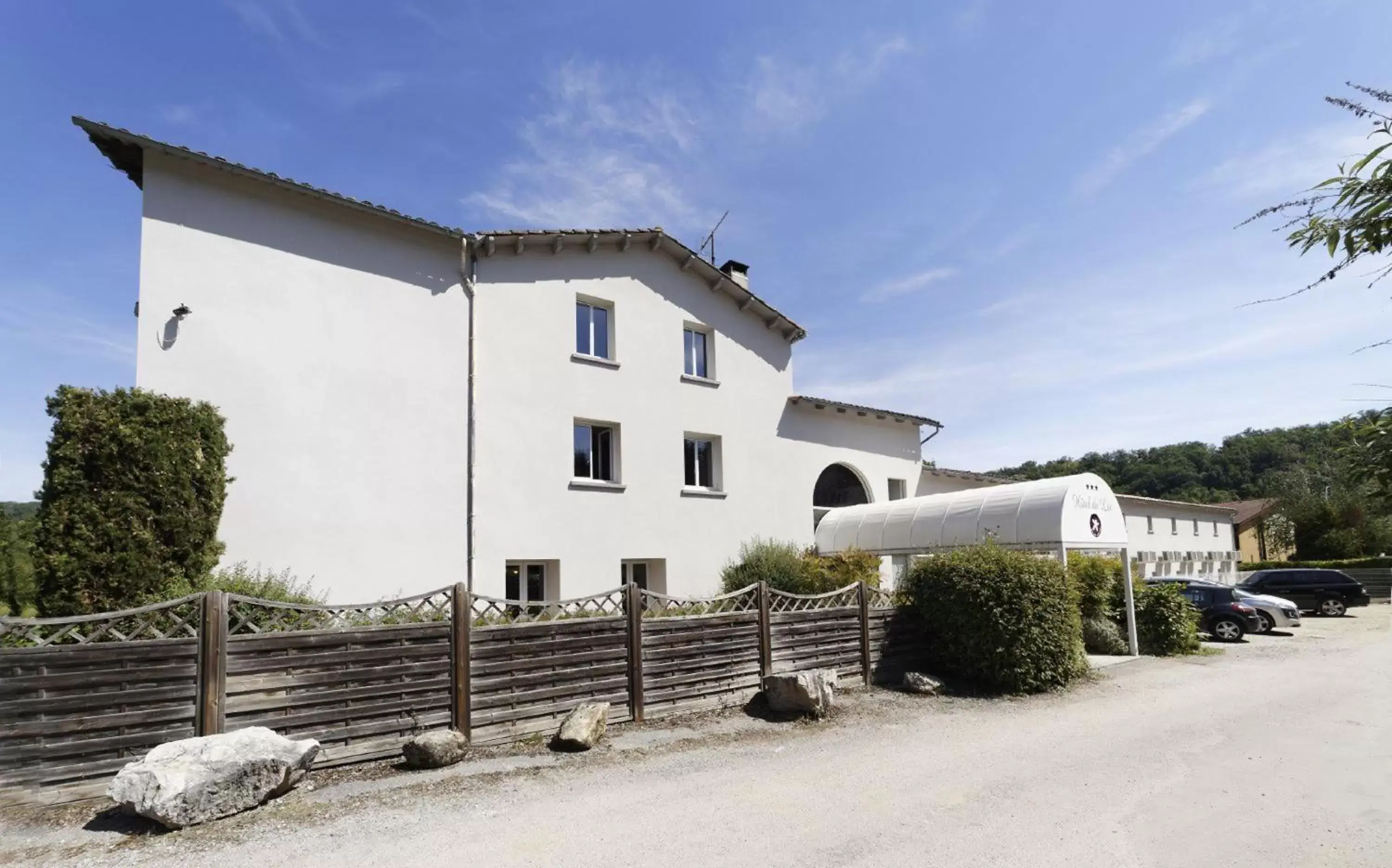 Facade/entrance, Property Building in Hotel du Lac Foix