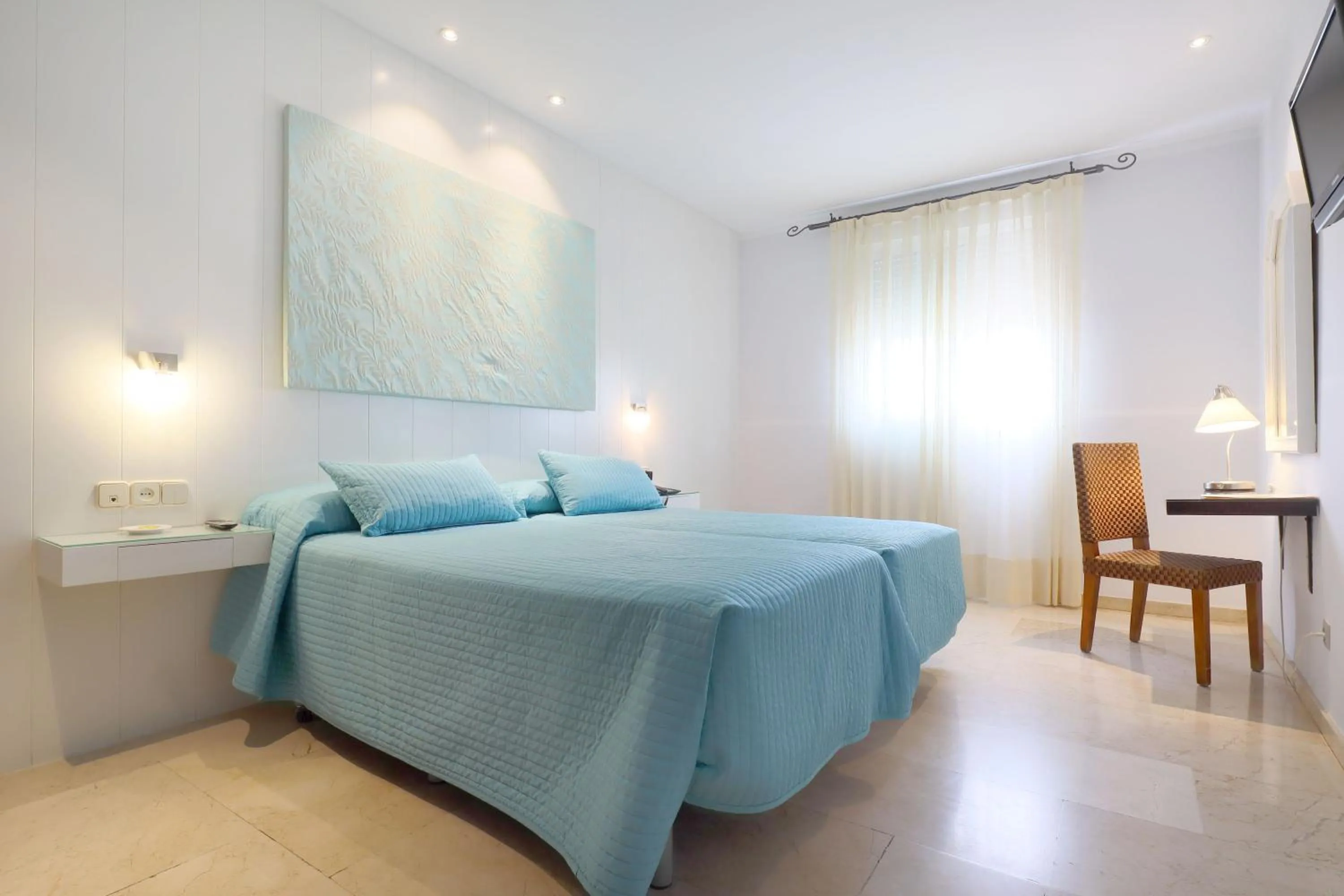 Twin Room with Parking in Hotel Oasis