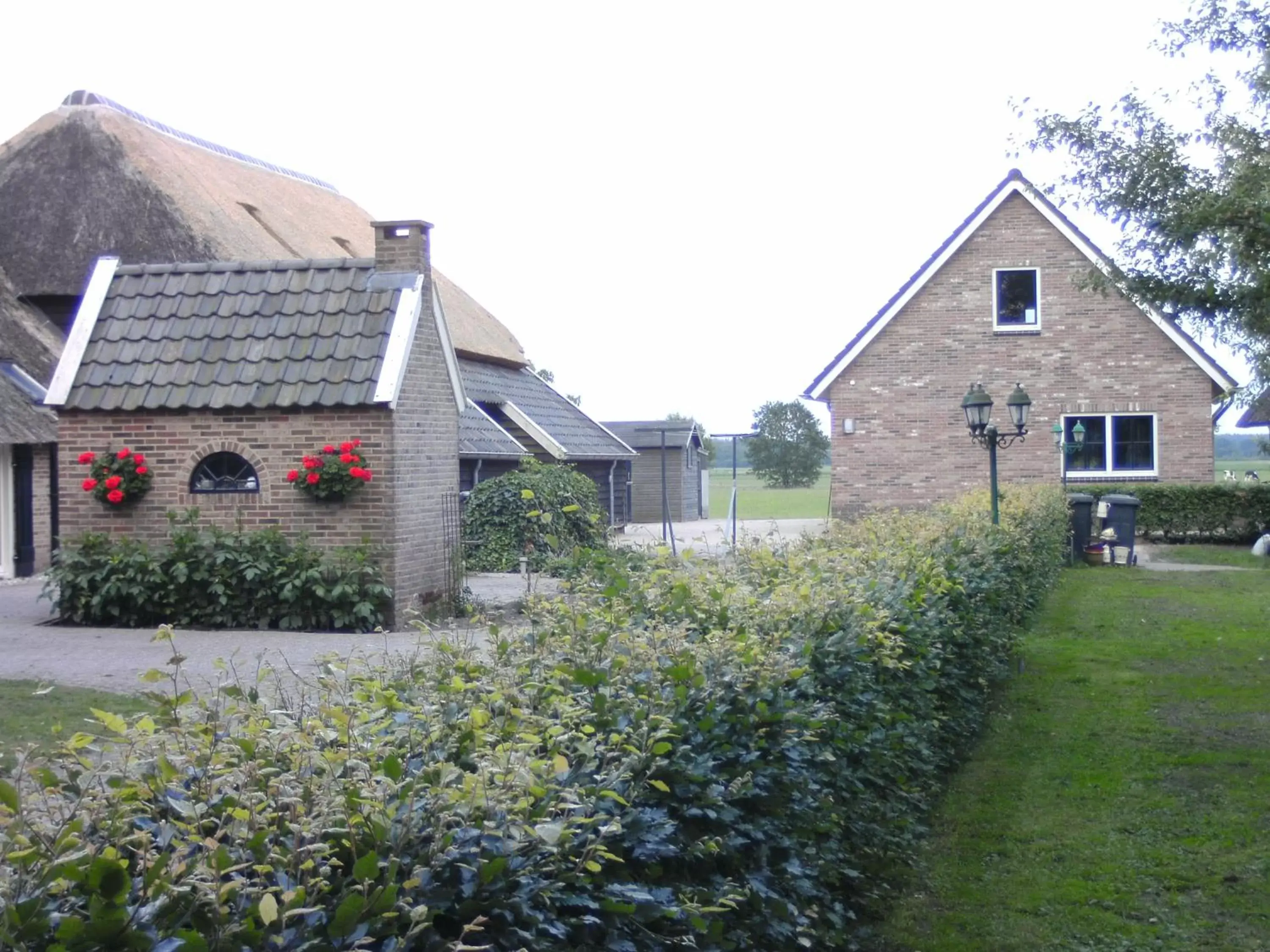 Facade/entrance, Property Building in De Beddestee