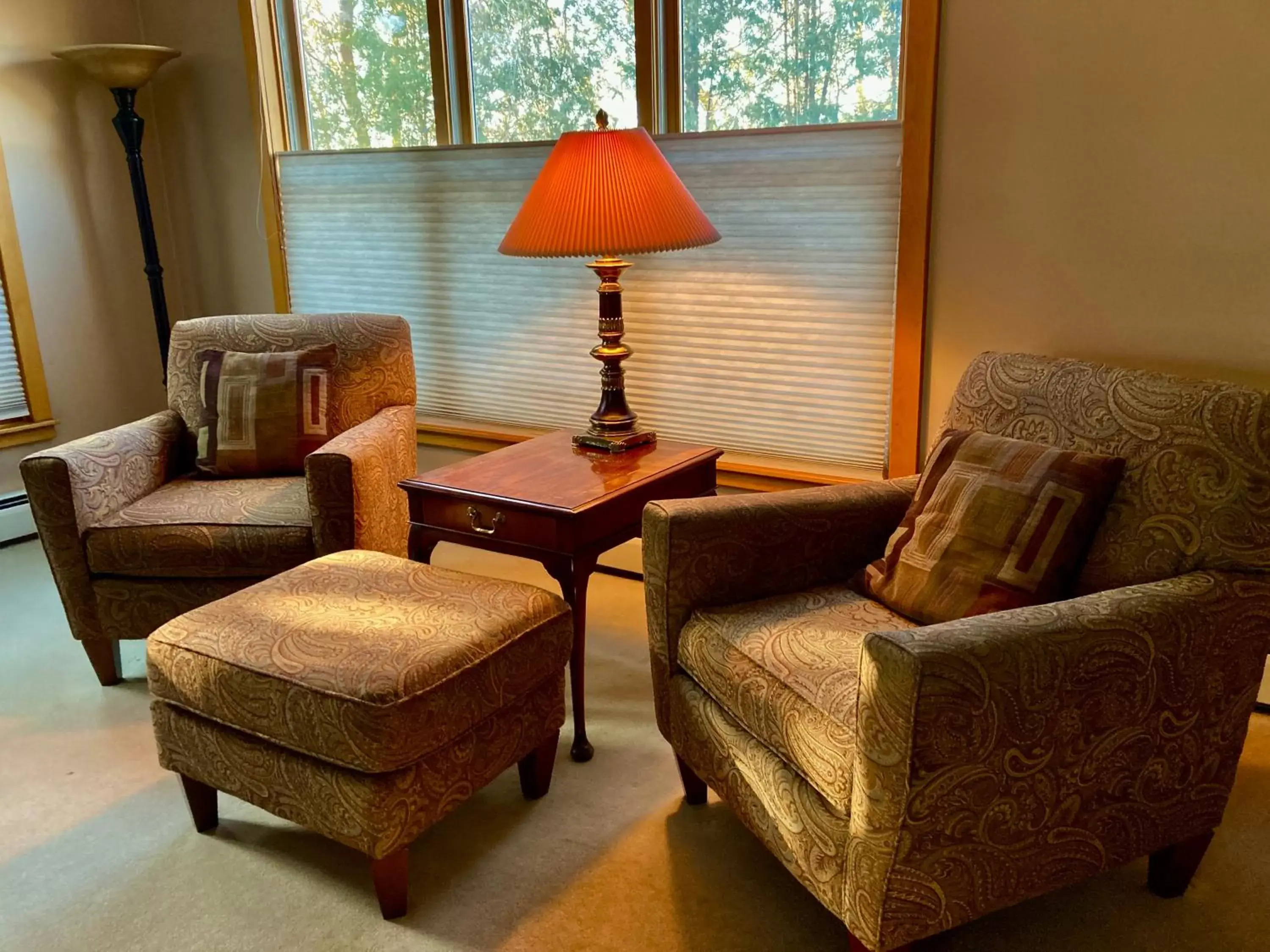 Living room, Seating Area in Garden Grove Retreat & Lodging near Pictured Rocks, Fayette, Trails