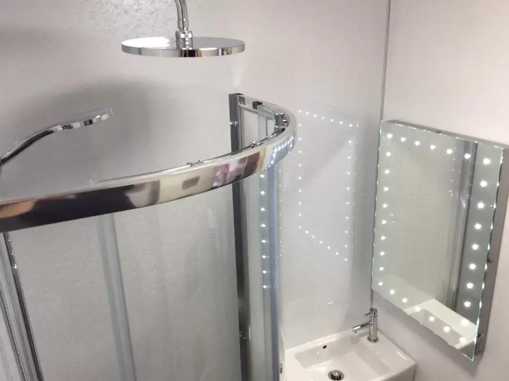 Double Room with Private Bathroom in The Wayfarer Rooms Double Room with Private Bathroom in The Wayfarer Rooms