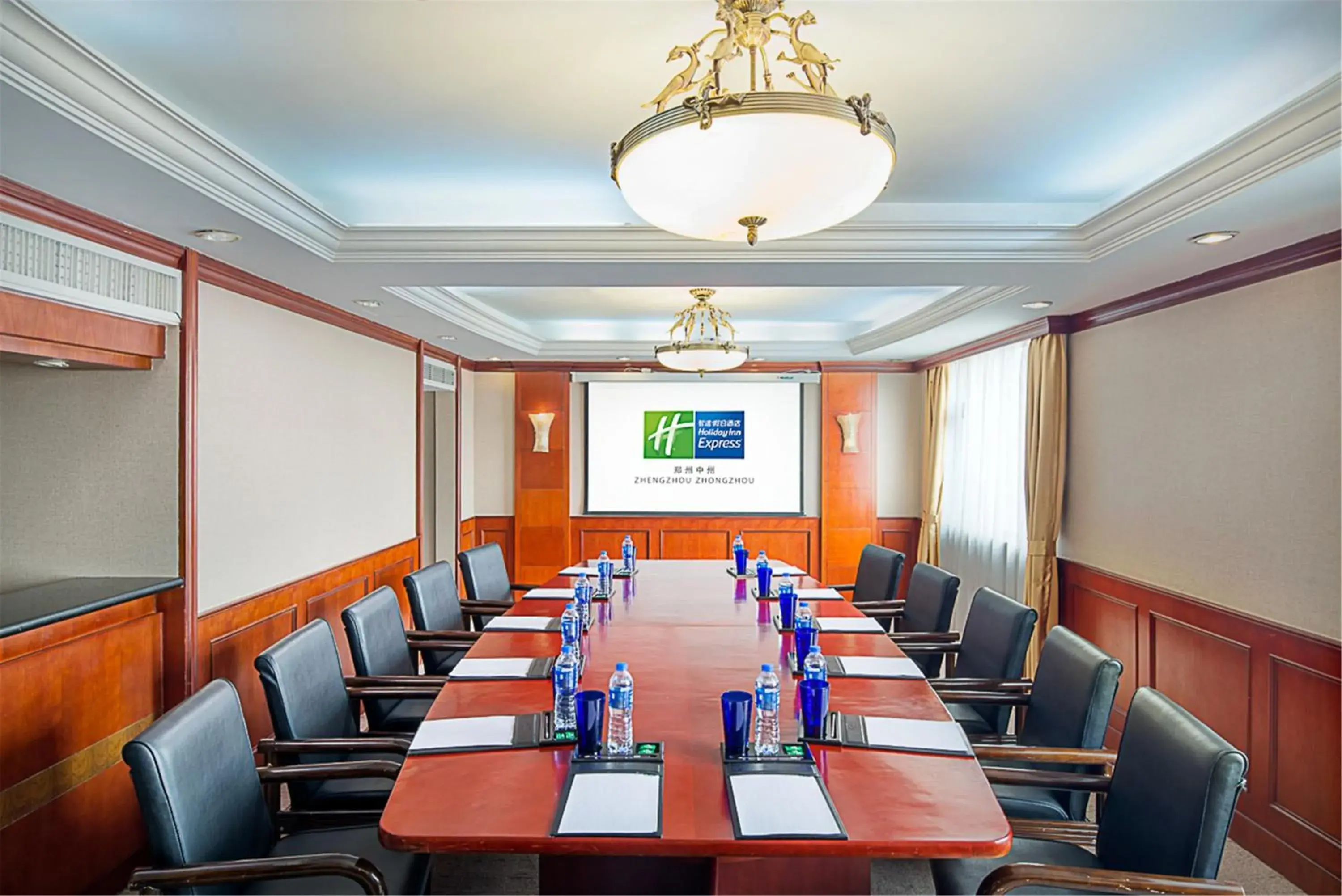 Meeting/conference room in Holiday Inn Express Zhengzhou Zhongzhou, an IHG Hotel