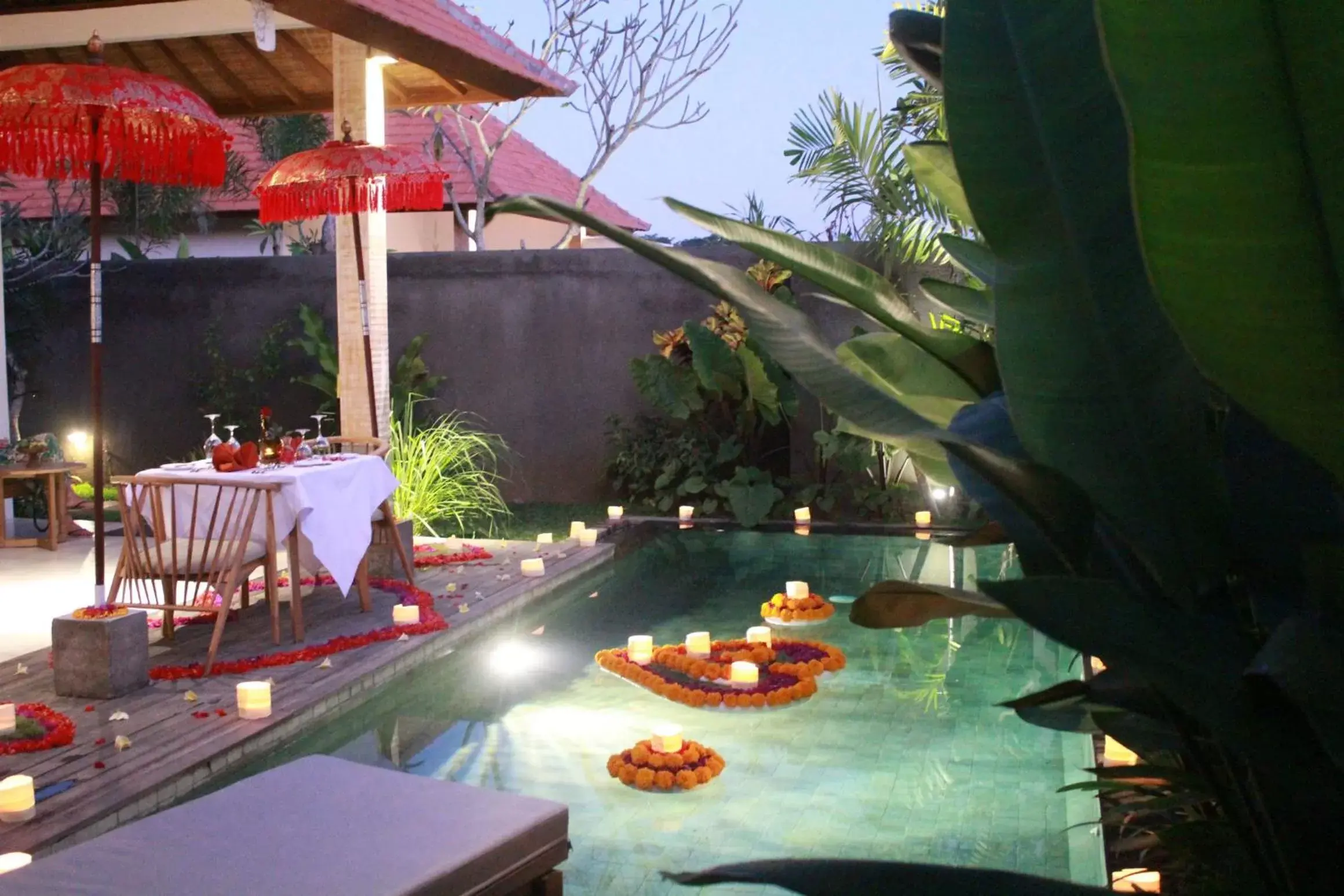 Food and drinks in Purana Boutique Resort