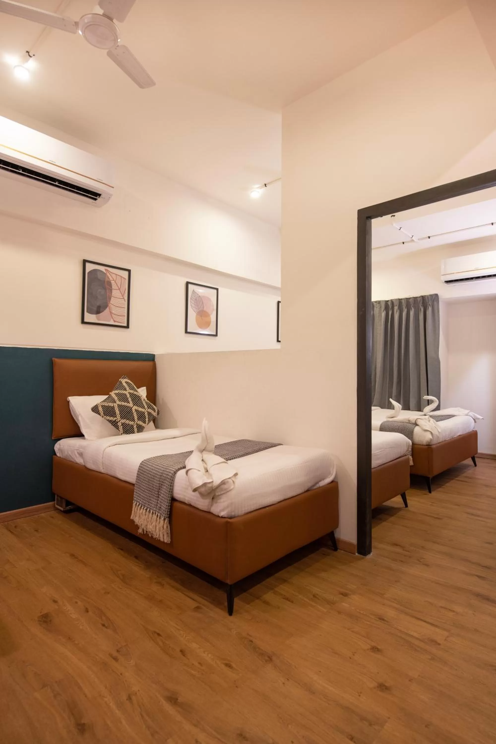 Bed in Convastay Prestige- Near Apollo Hospital & US Consulate