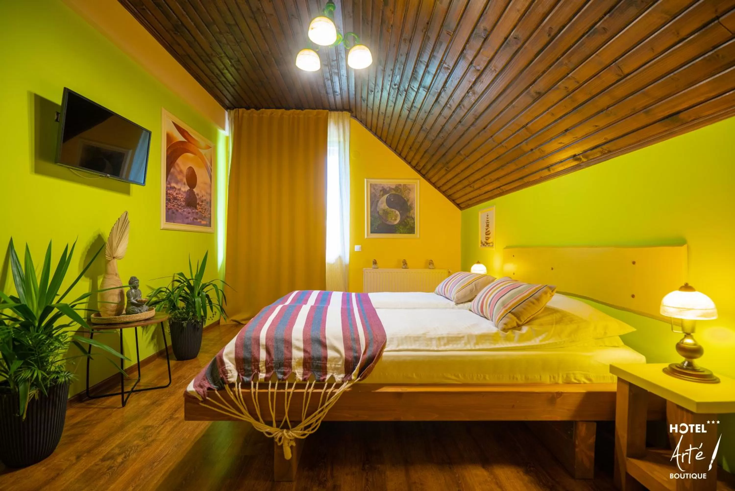 Photo of the whole room, Bed in Art'e Boutique Hotel