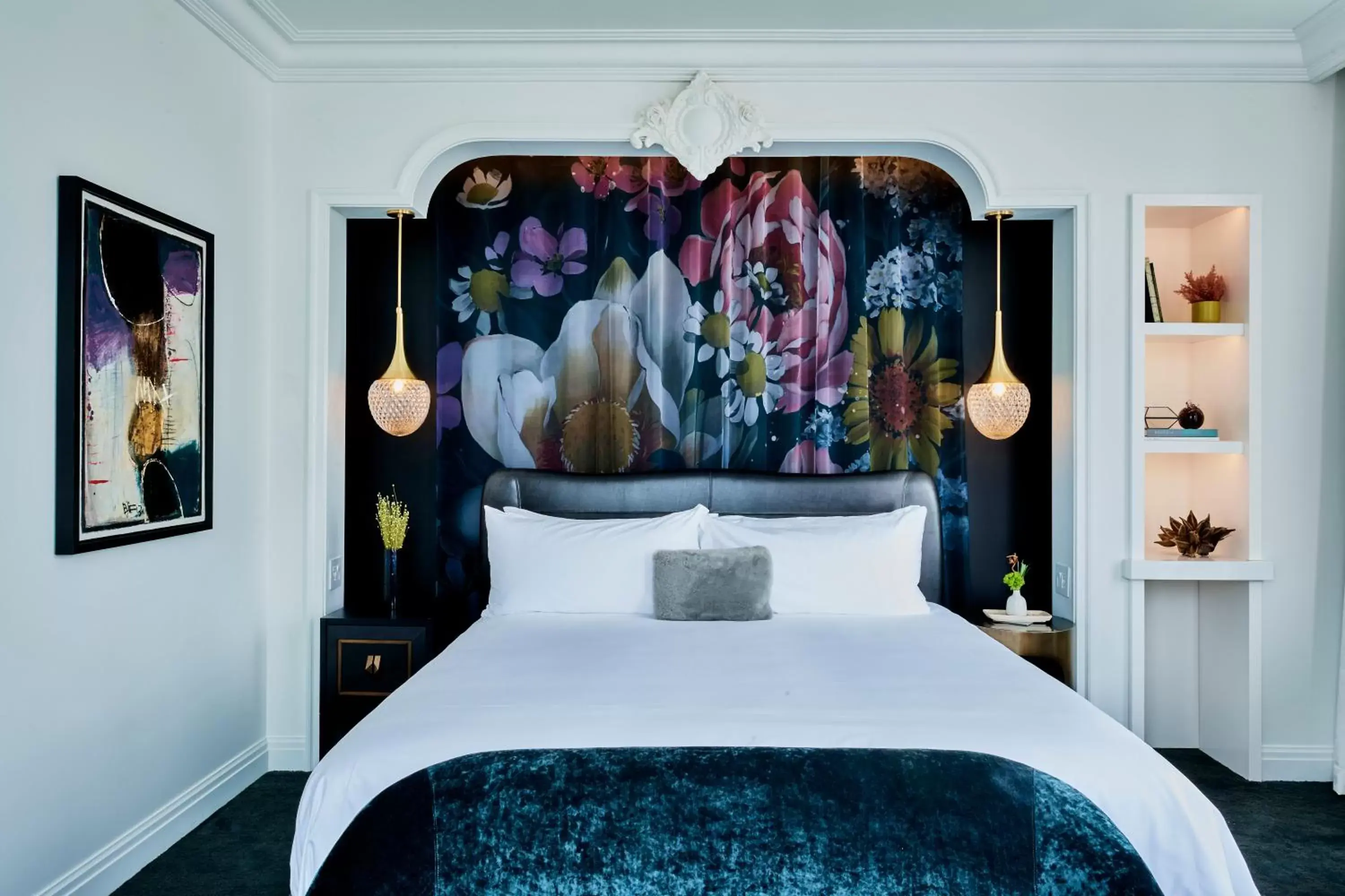 Standard King Room in Daxton Hotel Birmingham, Curio Collection by Hilton Standard King Room in Daxton Hotel Birmingham, Curio Collection by Hilton