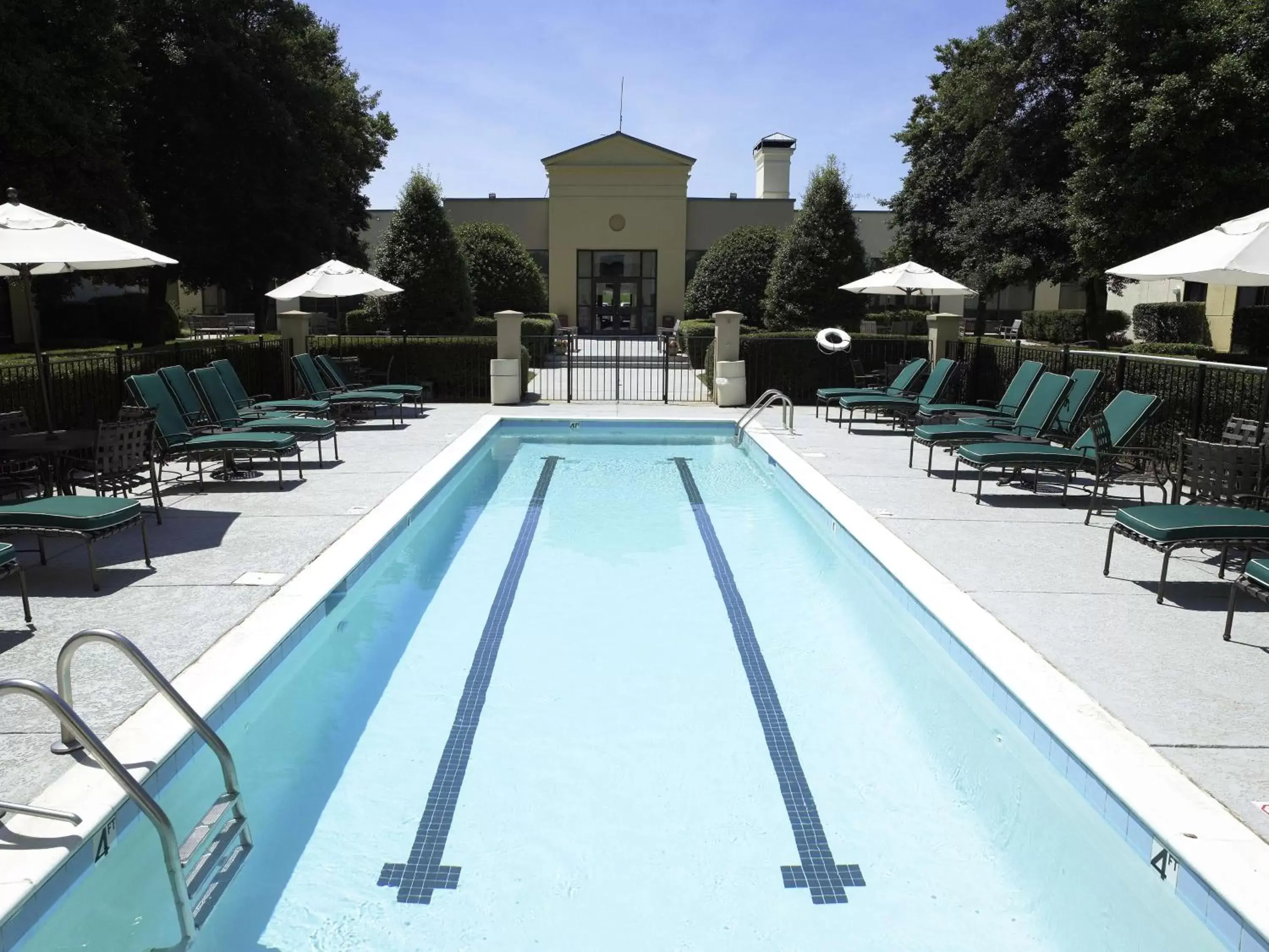 Pool view, Swimming Pool in DoubleTree by Hilton Charlotte Airport