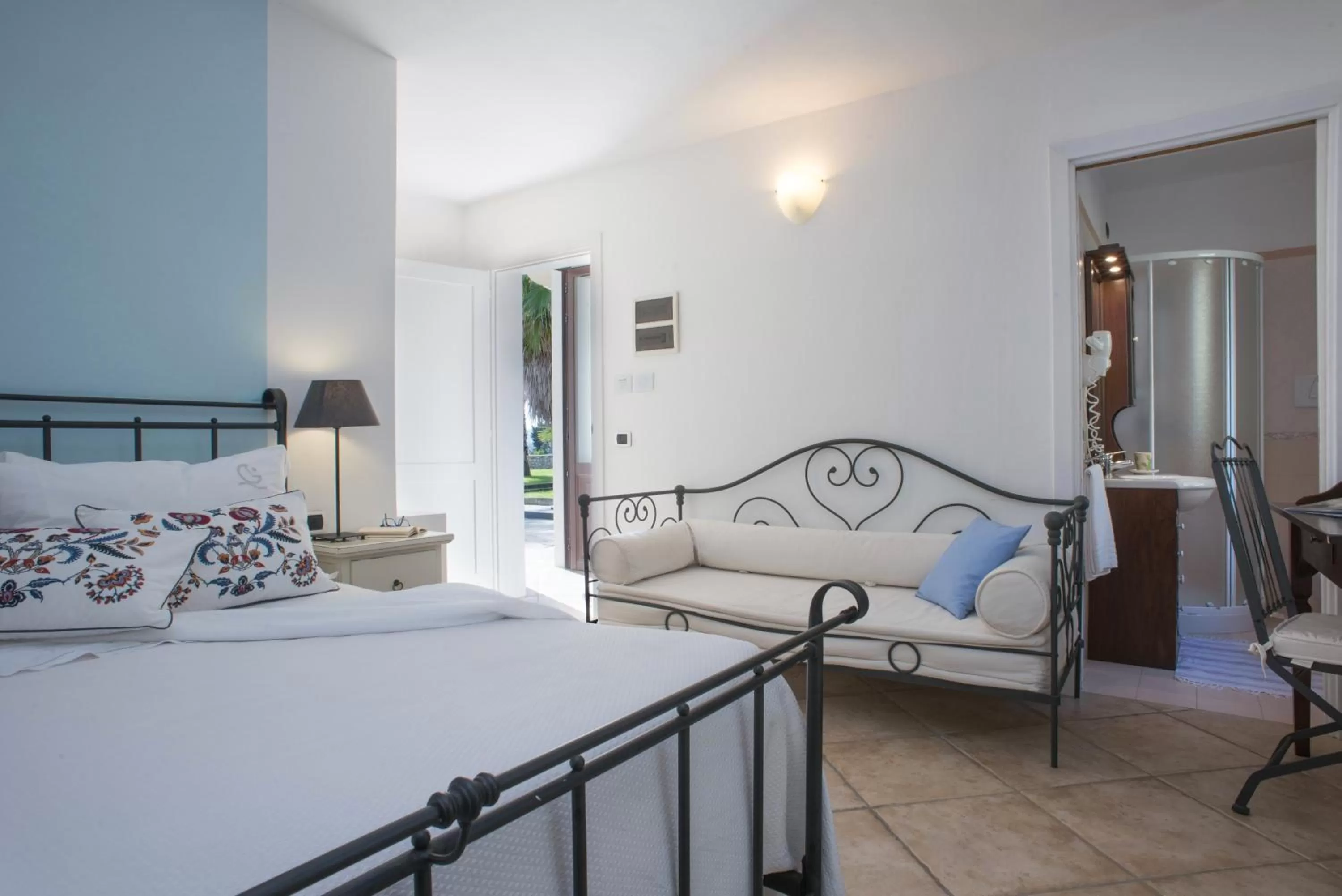 Photo of the whole room, Bed in Masseria Panareo