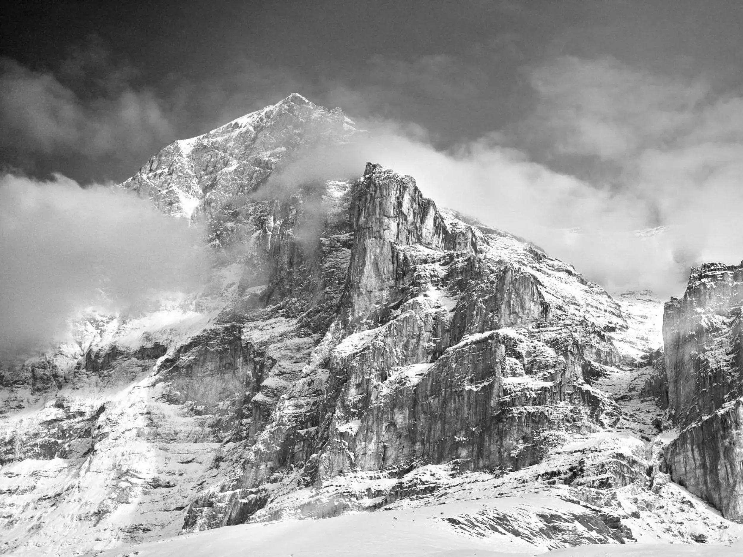 Nearby landmark, Winter in Eiger Lodge Easy