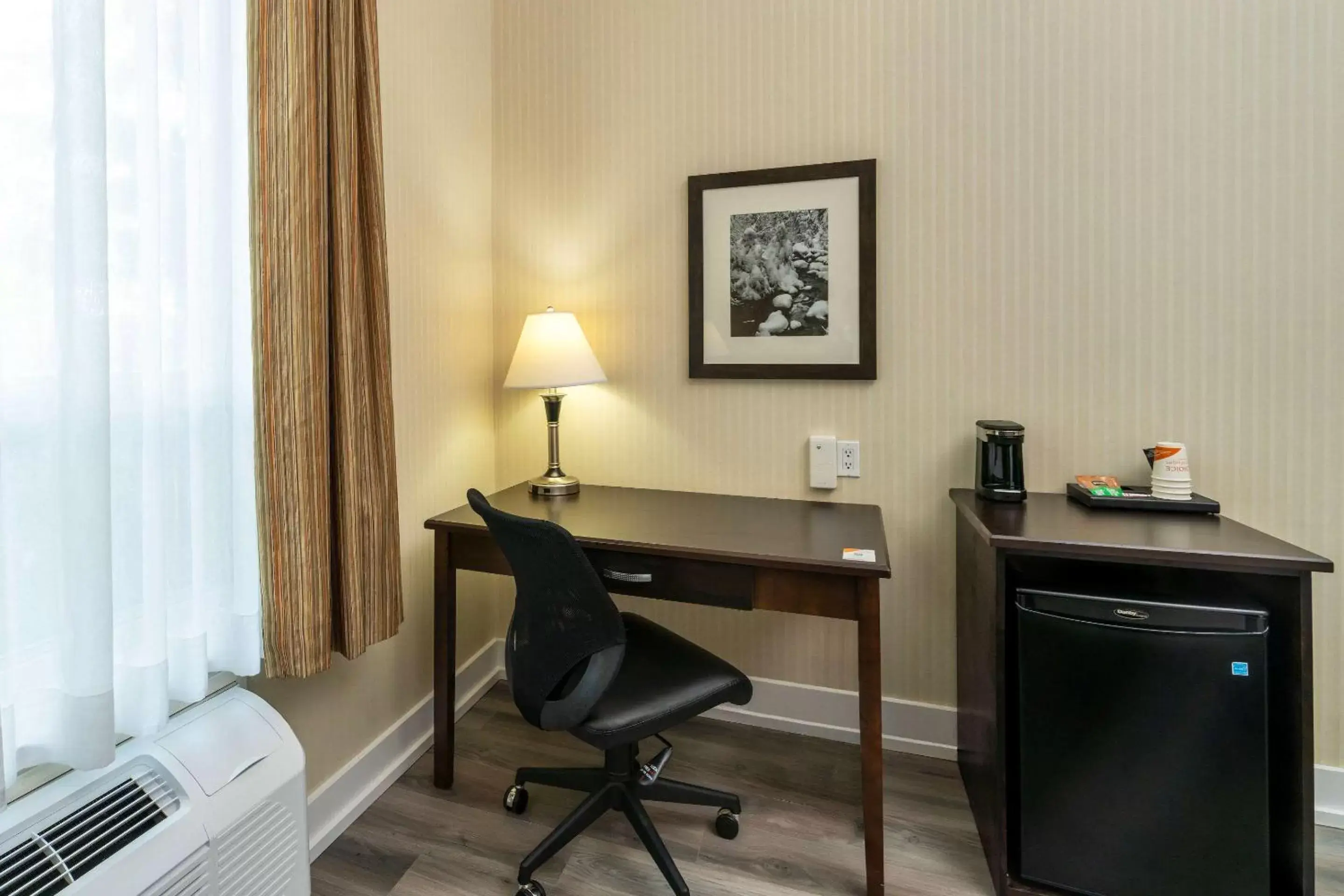 Bedroom in Comfort Inn & Suites Surrey