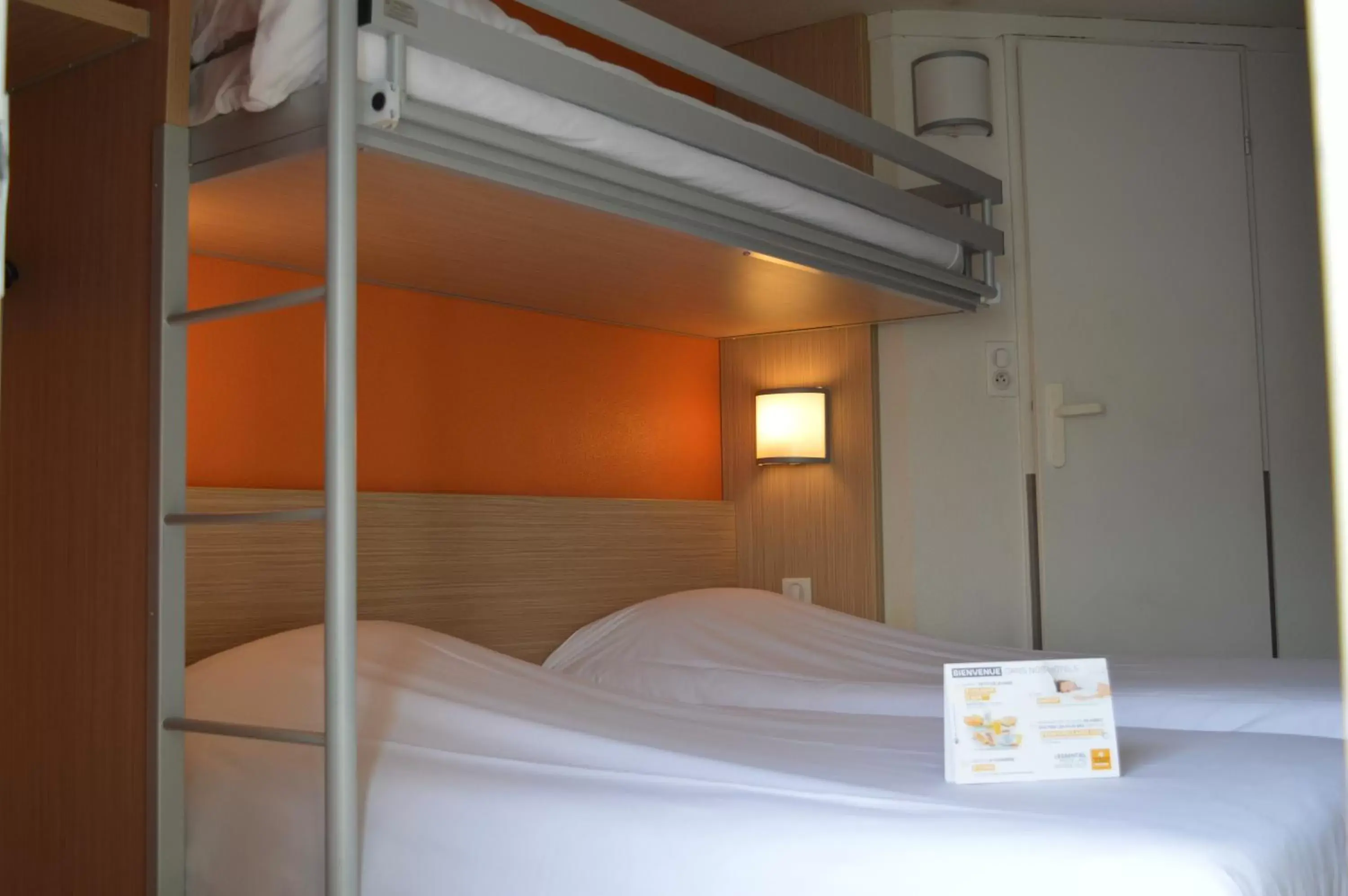 Photo of the whole room, Bed in Premiere Classe Strasbourg Ouest