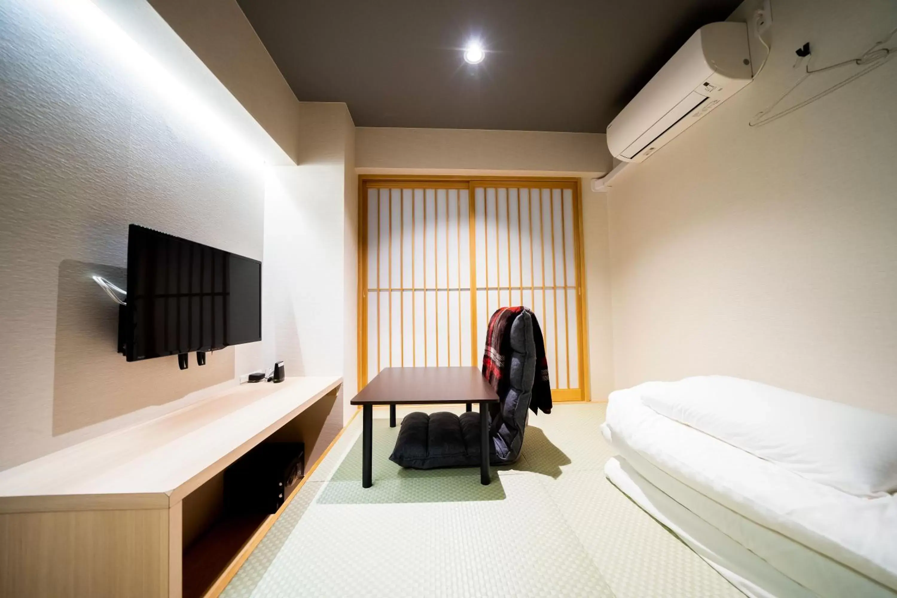 Photo of the whole room in Hotel S-Presso Namba