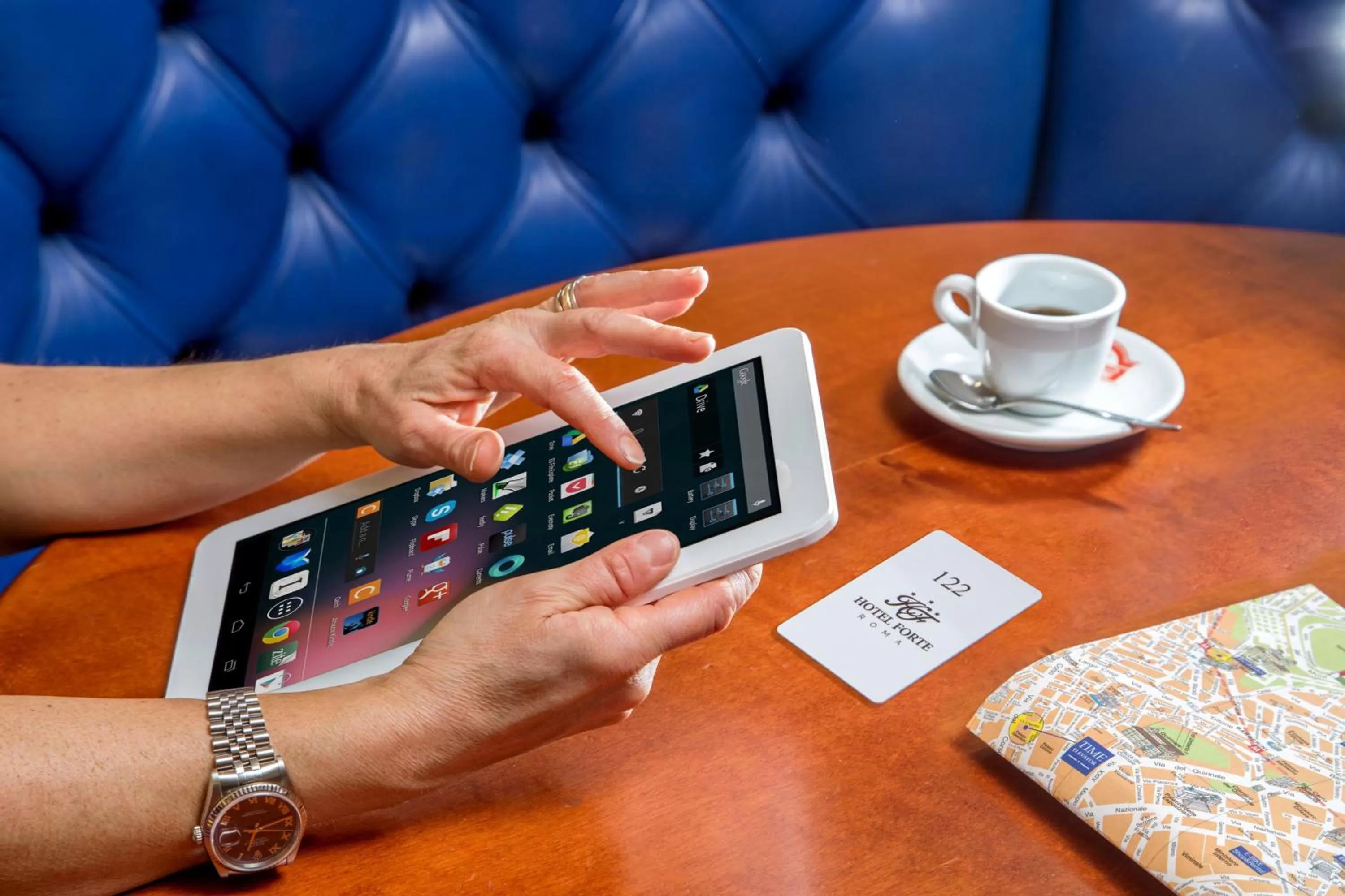 Communal lounge/ TV room in Hotel Forte