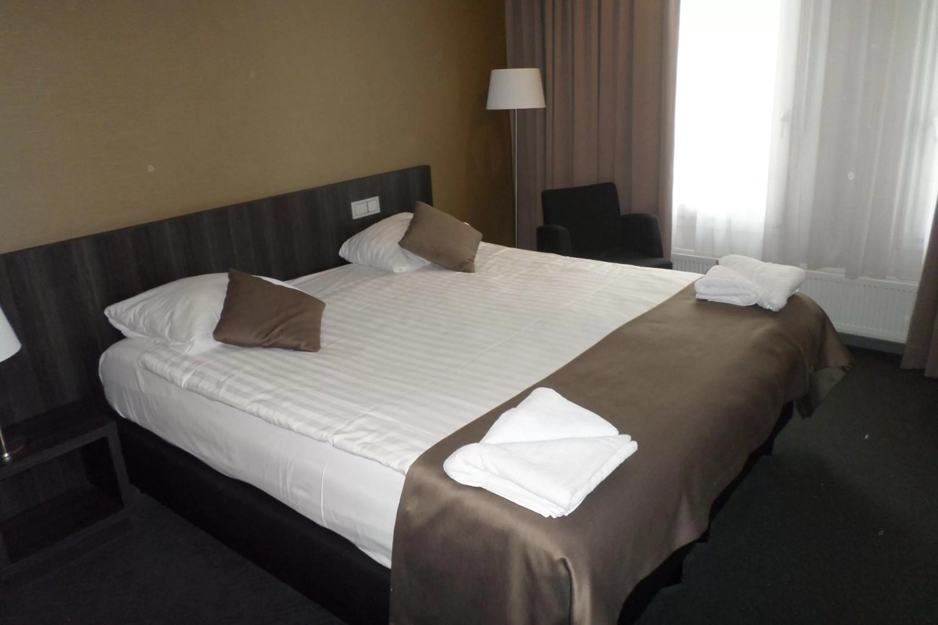 Bed in Hotel Parkview