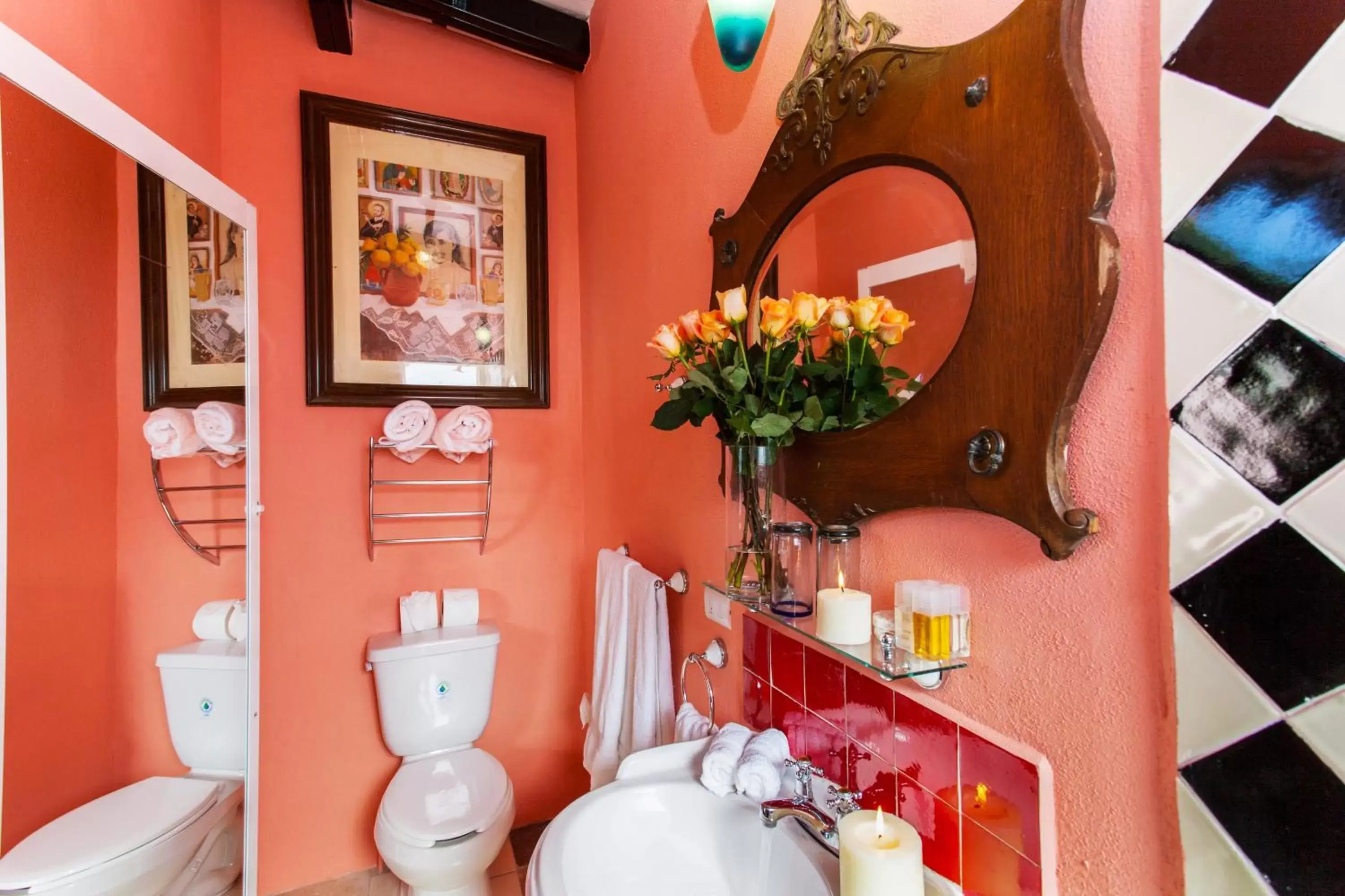 Bathroom in Garlands Del Rio