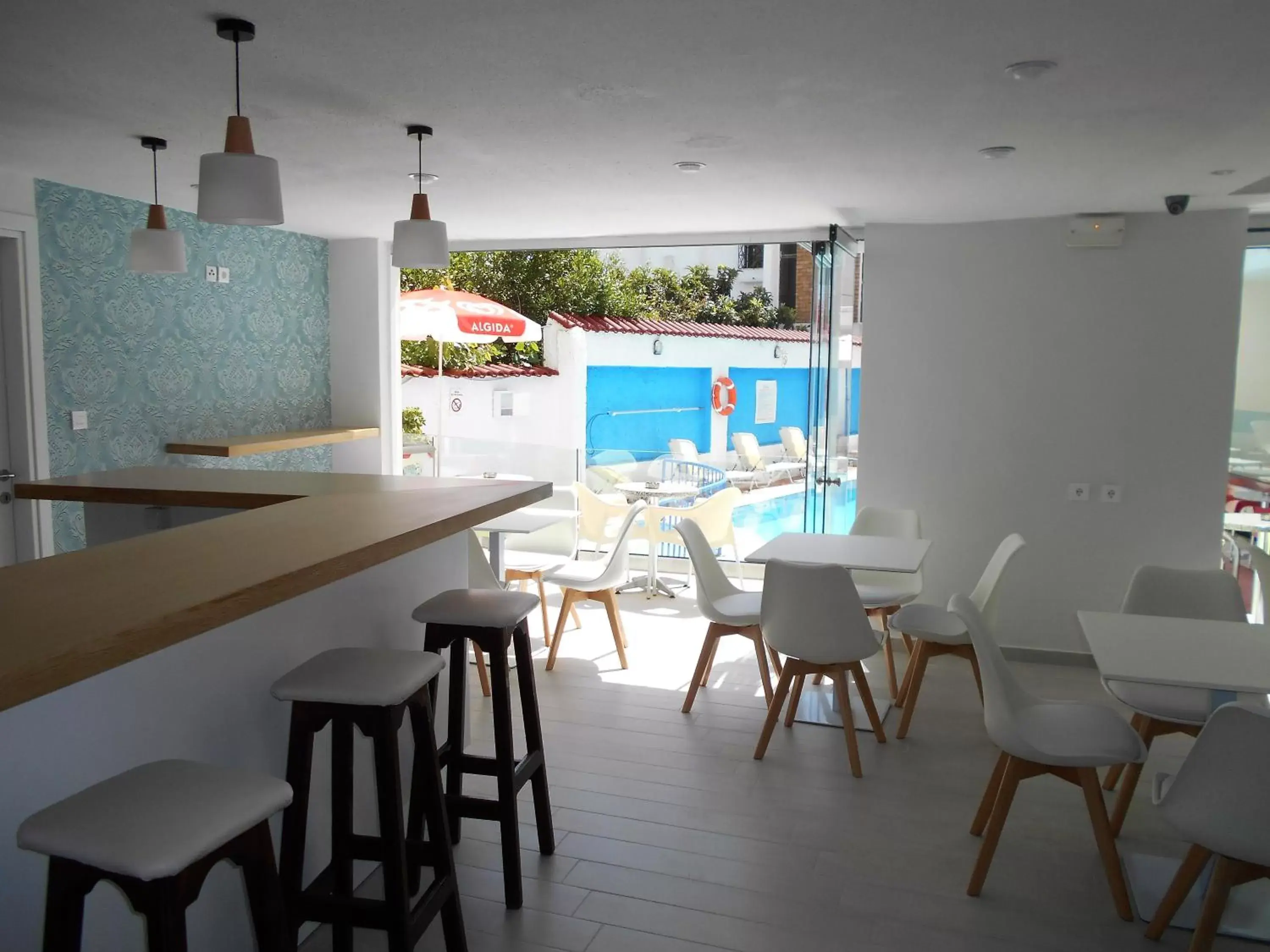 Lounge or bar, Pool View in Hotel Koala