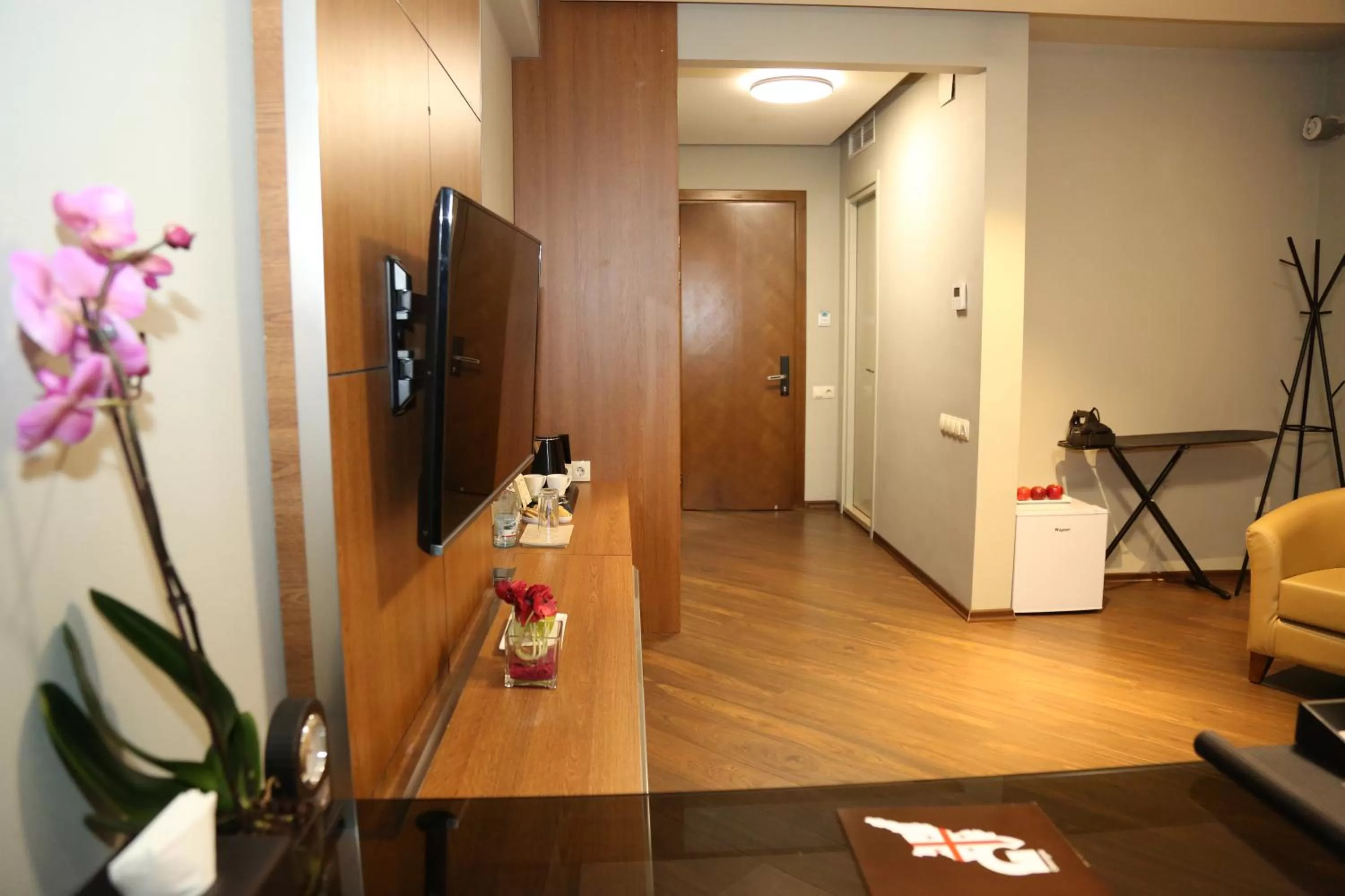 Seating area in Golden Palace Hotel