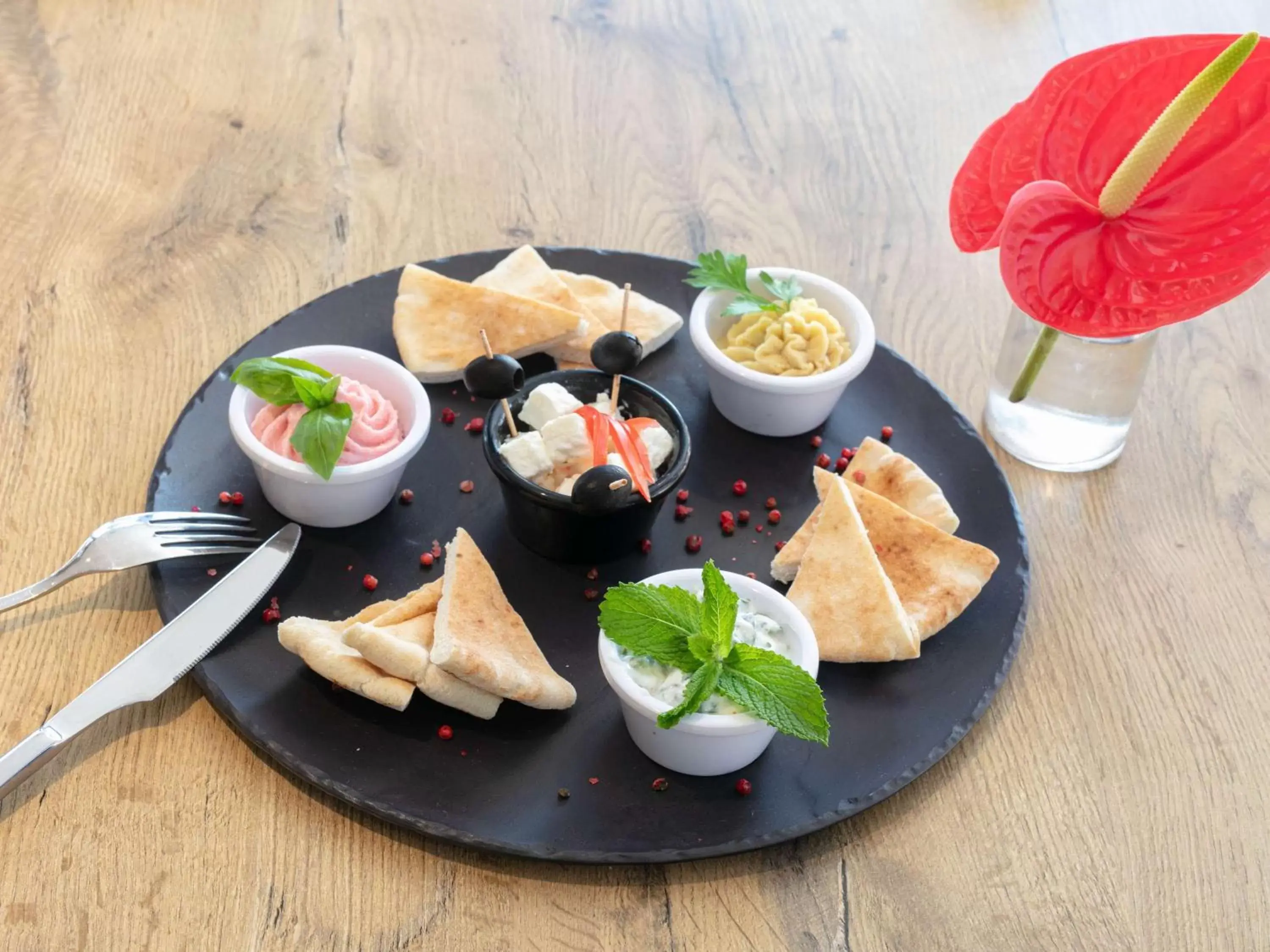 Restaurant/places to eat, Food in ibis budget Montpellier Sud Près d'Arènes