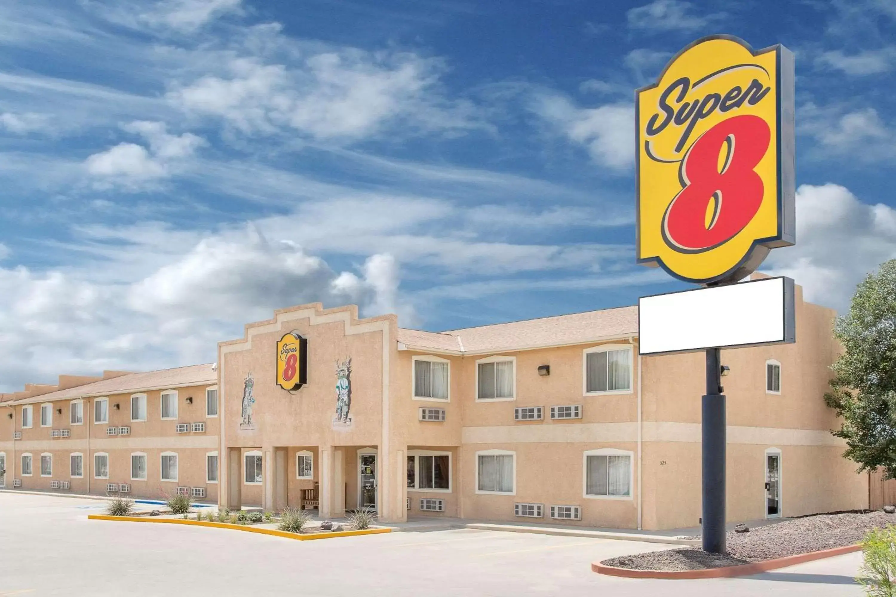 Property building in Super 8 by Wyndham Bloomfield