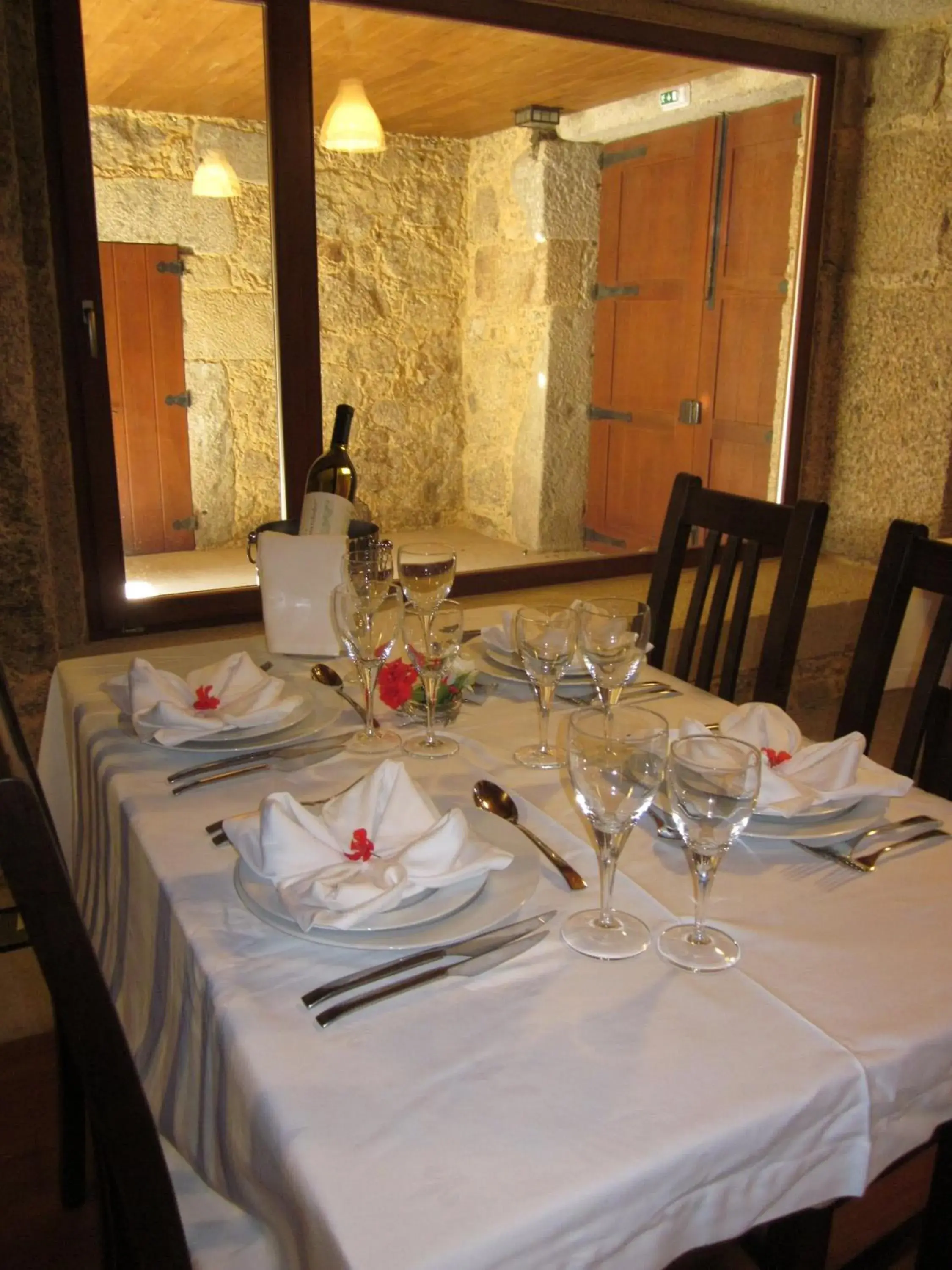 Restaurant/Places to Eat in Hotel Rural Alves - Casa Alves Torneiros