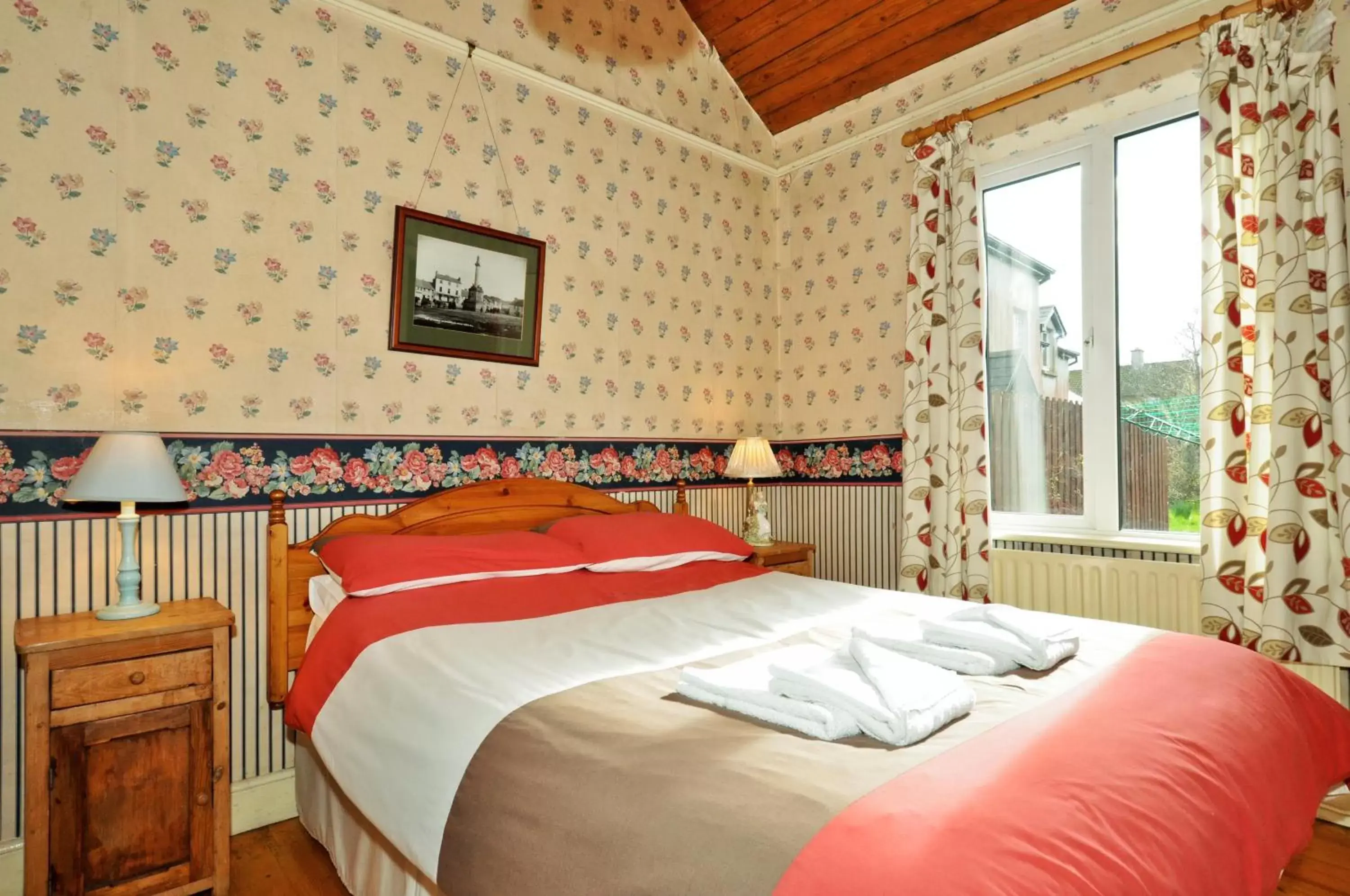 Bed in Boffin Lodge Guest House
