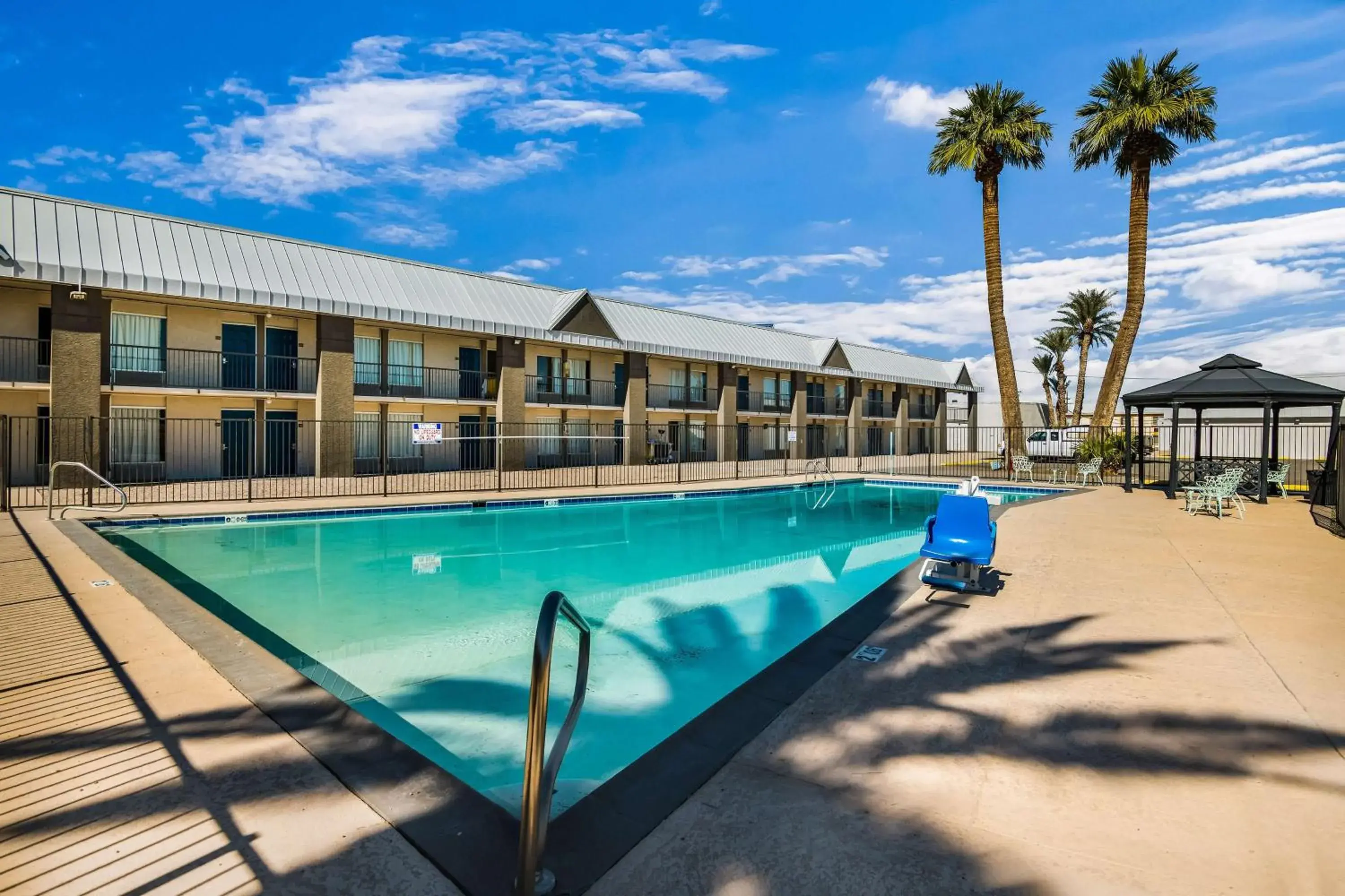 Activities, Swimming Pool in Motel 6-Tucson, AZ-Downtown