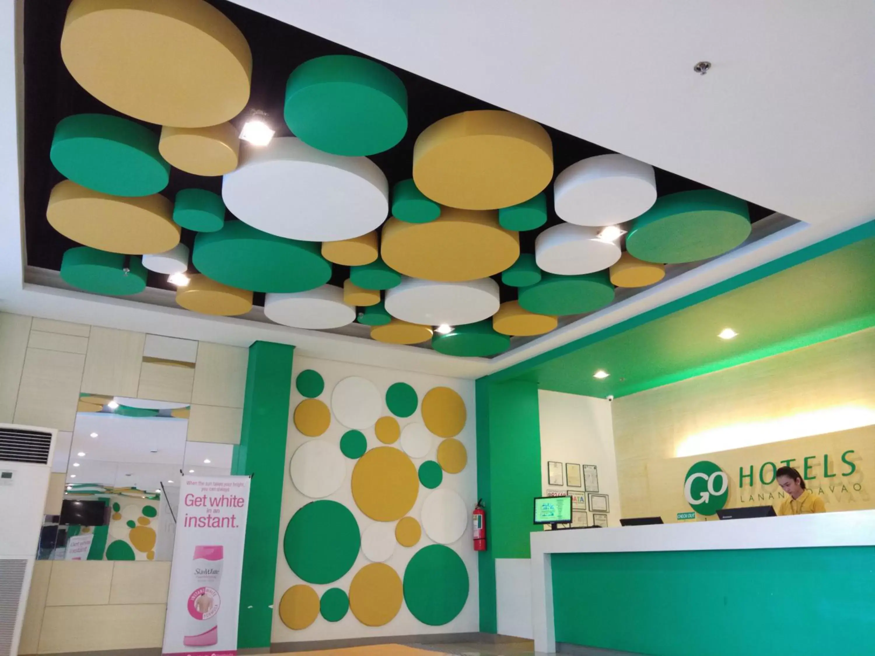 Staff, Lobby/Reception in Go Hotels Lanang - Davao