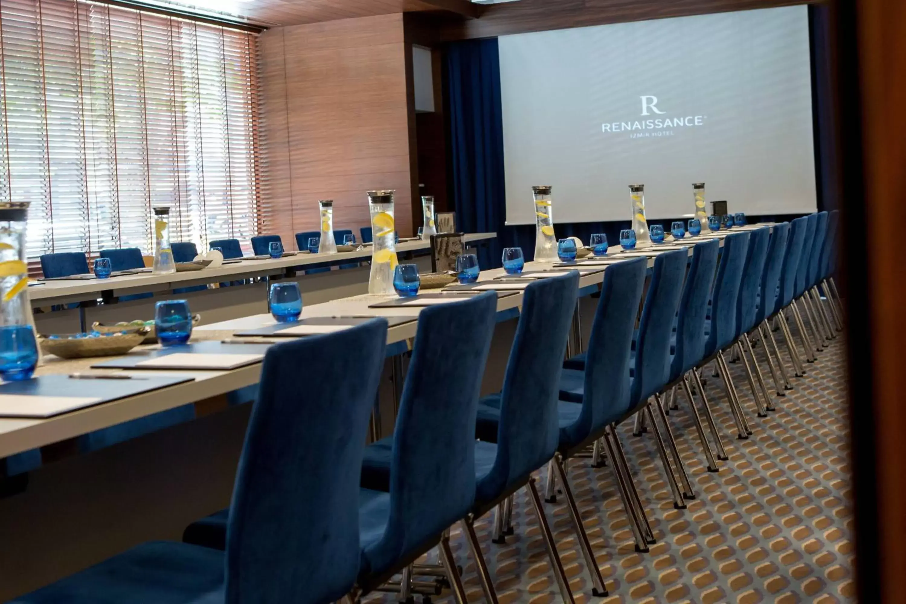 Meeting/conference room in Renaissance Izmir Hotel