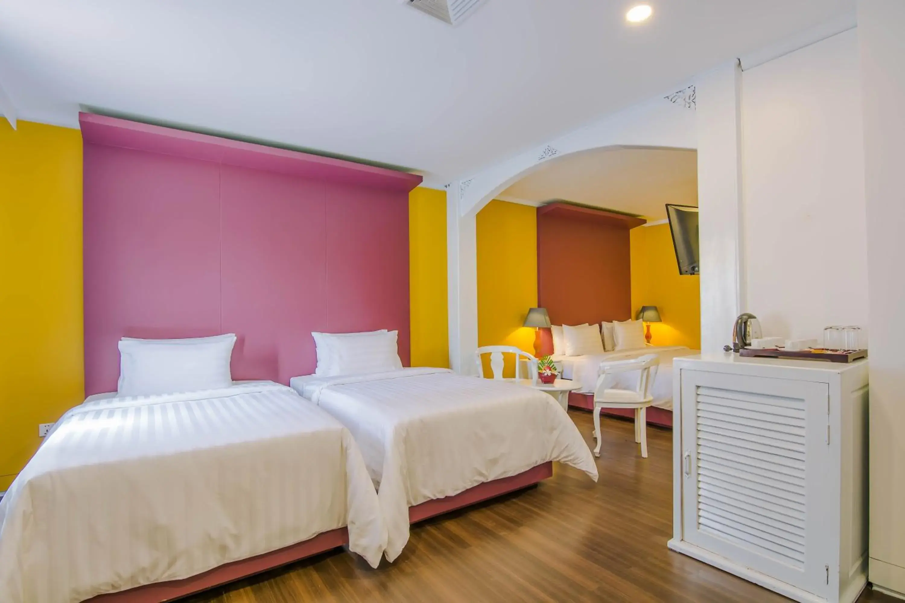 TV and multimedia, Bed in Memoire Siem Reap Hotel