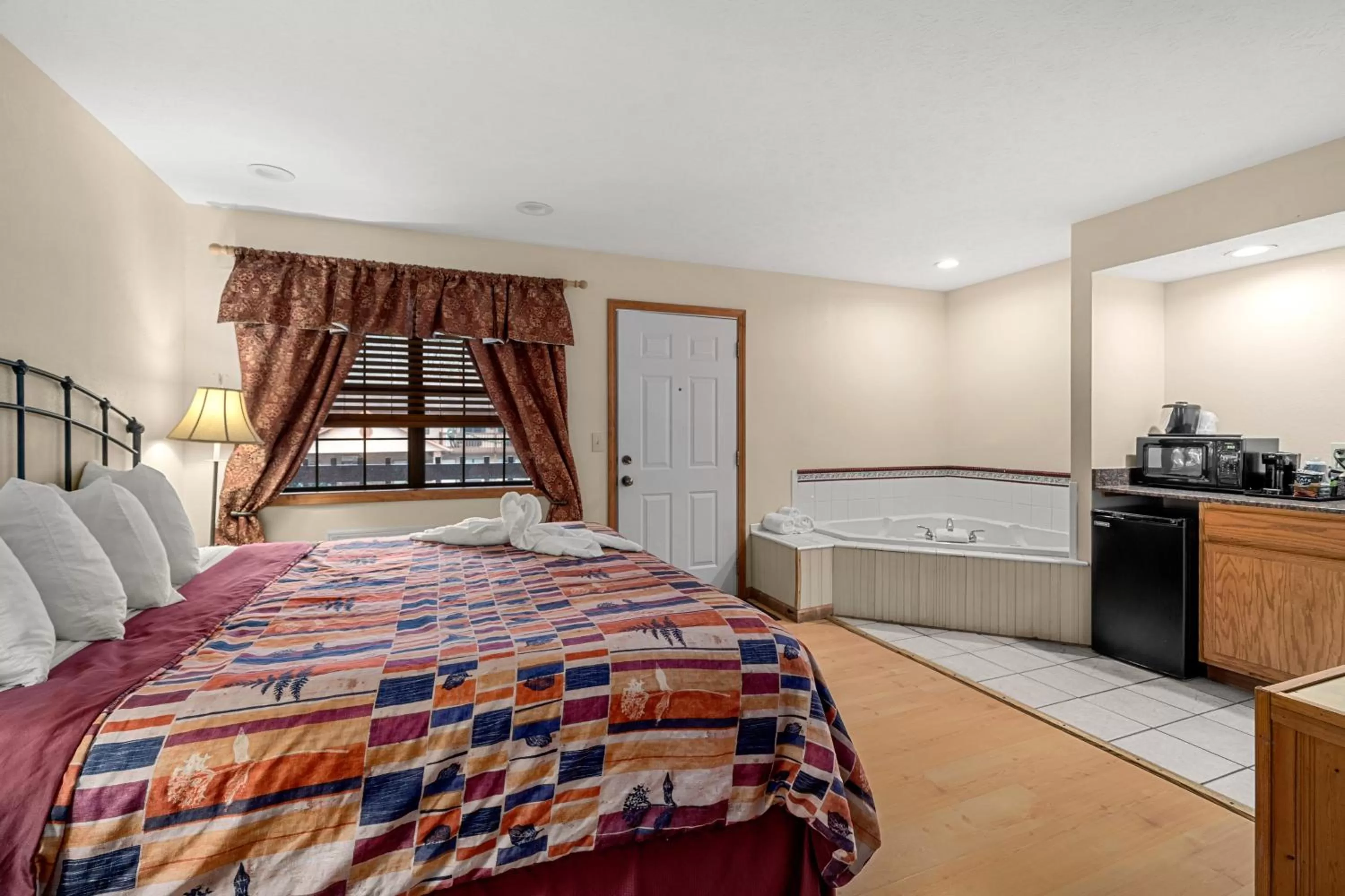 Jonathan Creek Inn and Villas