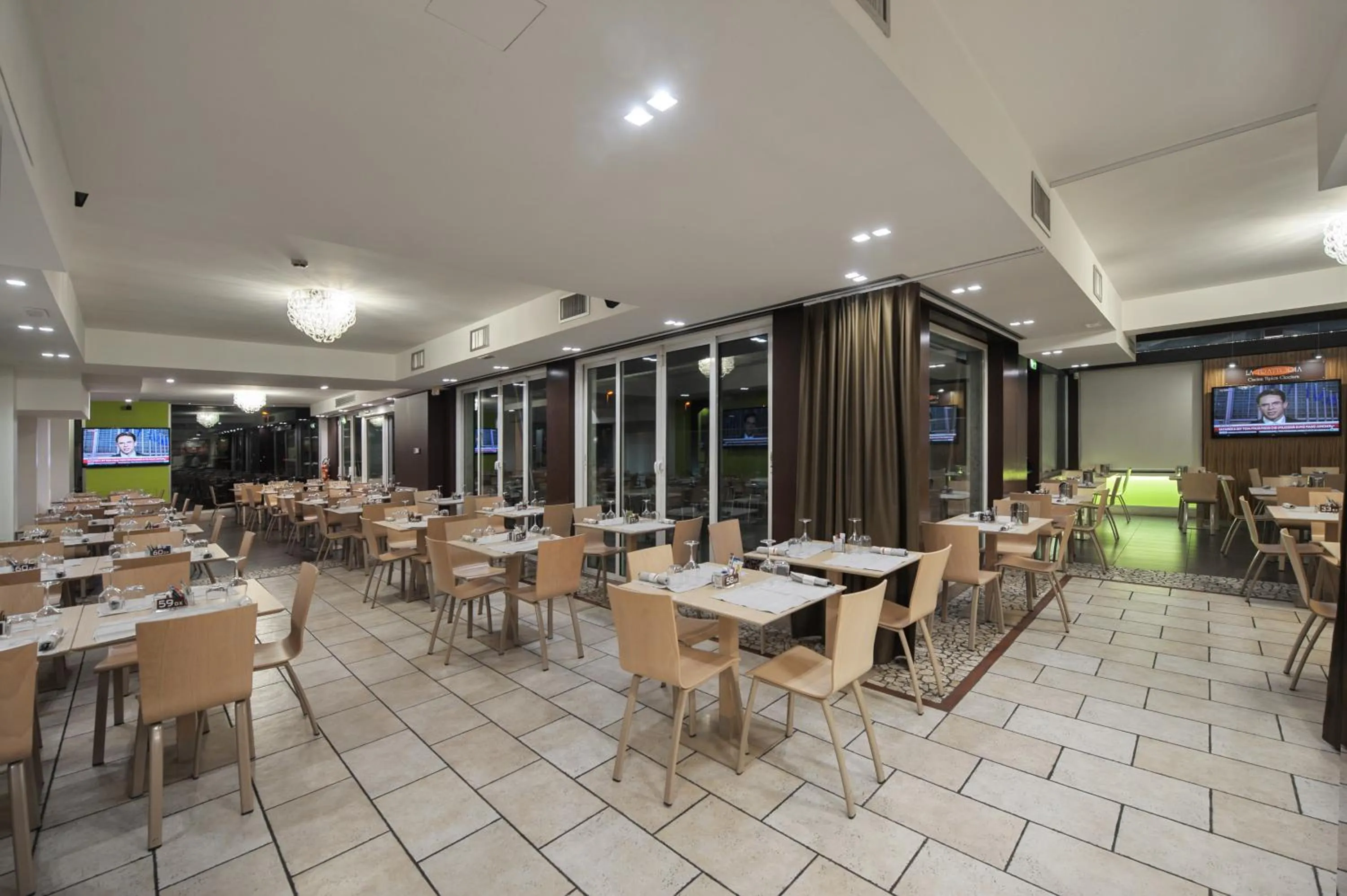 Restaurant/places to eat in Hotel Testani Frosinone