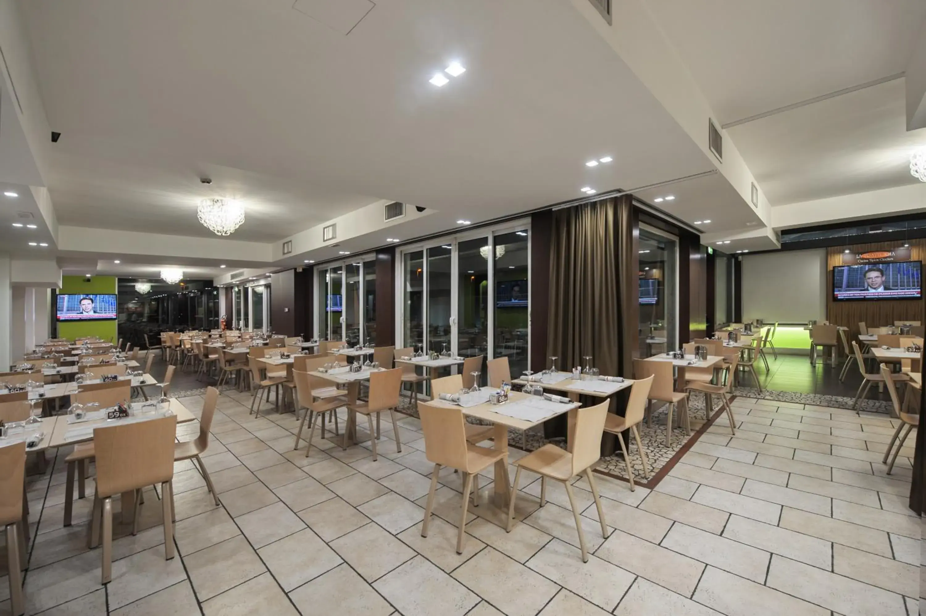 Restaurant/Places to Eat in Hotel Testani Frosinone