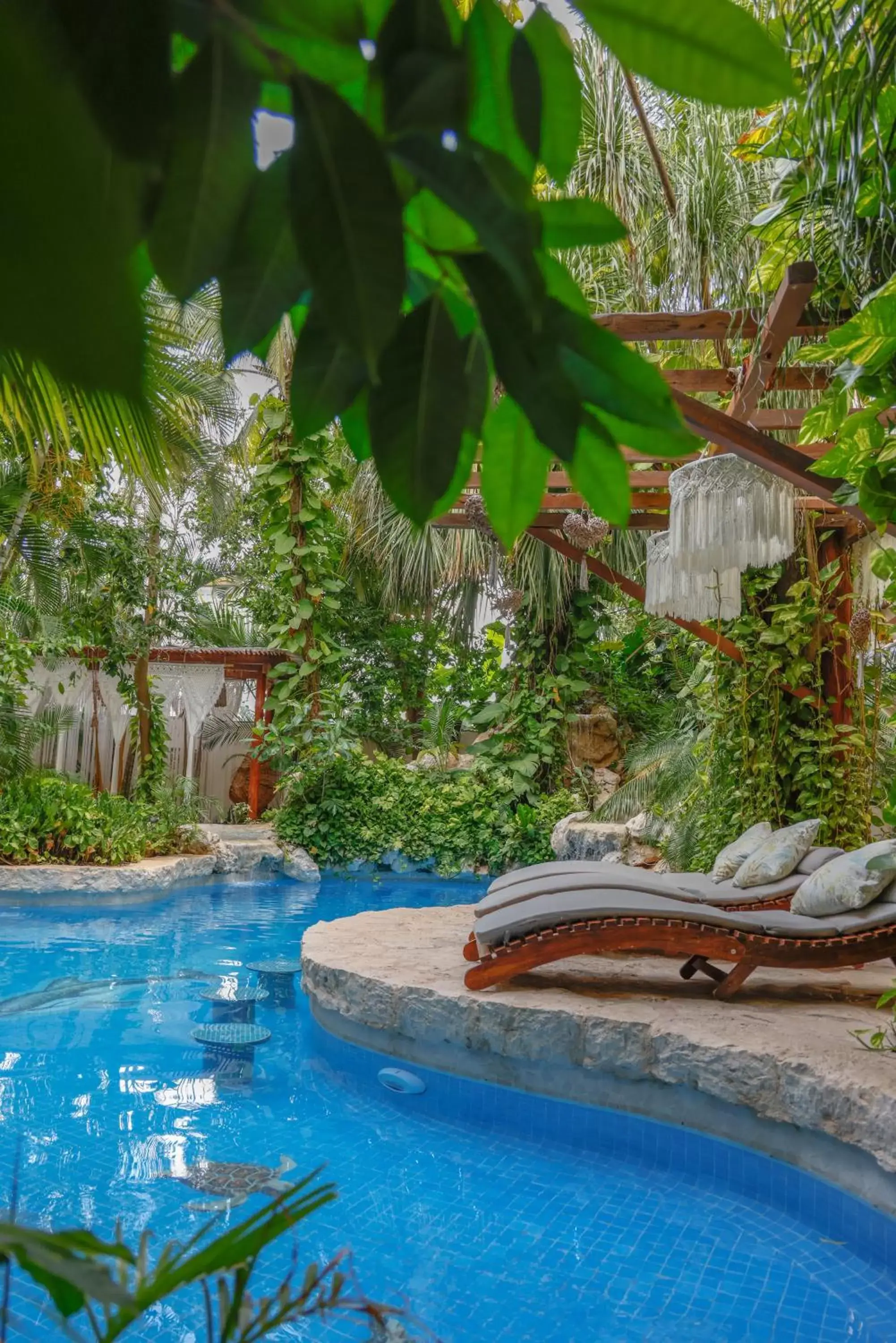 Swimming Pool in Hotel Hulku