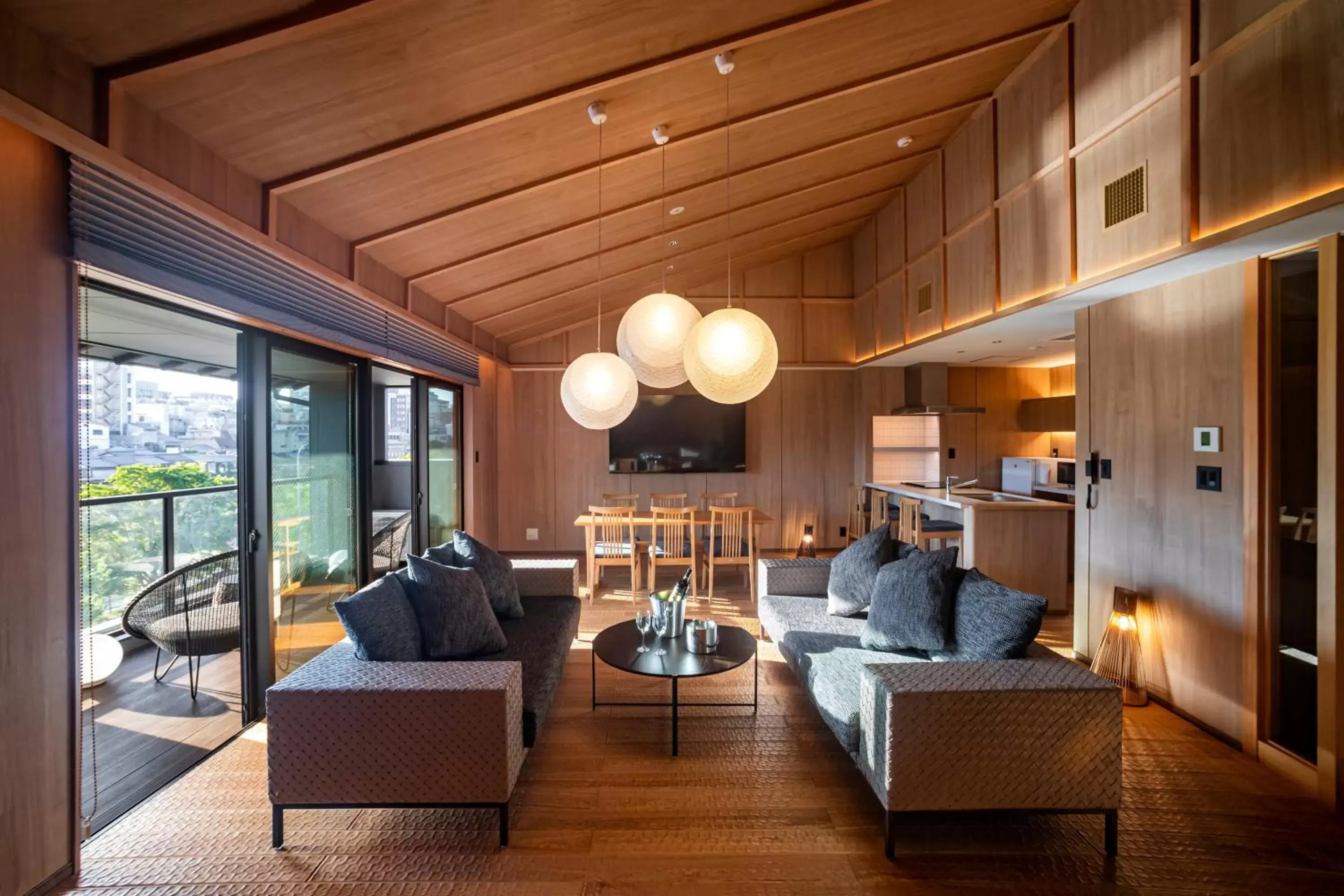 Photo of the whole room, Seating Area in Rinn Gion Shirakawa