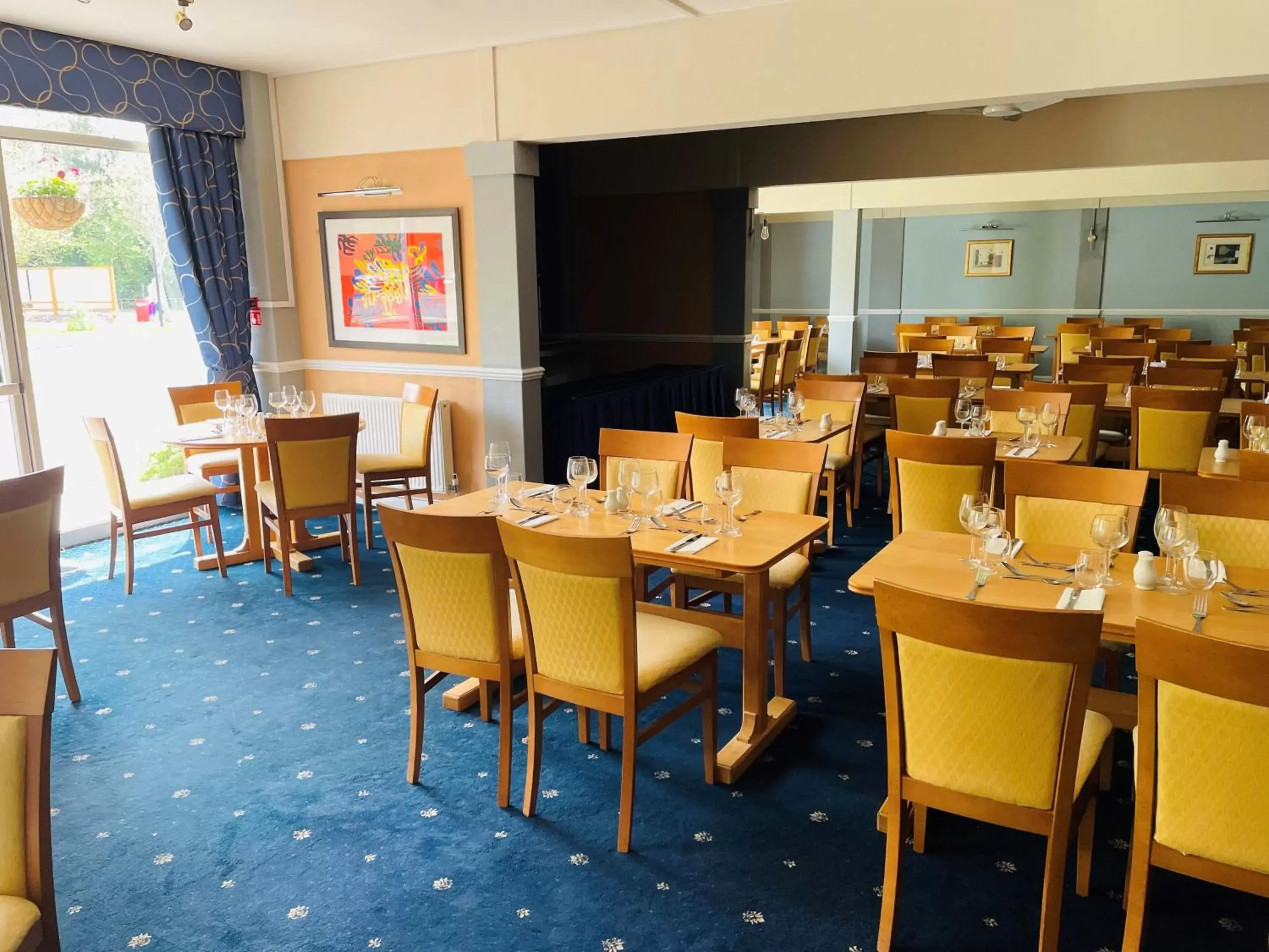 Restaurant/Places to Eat in Tiverton Hotel Lounge & Venue formally Best Western