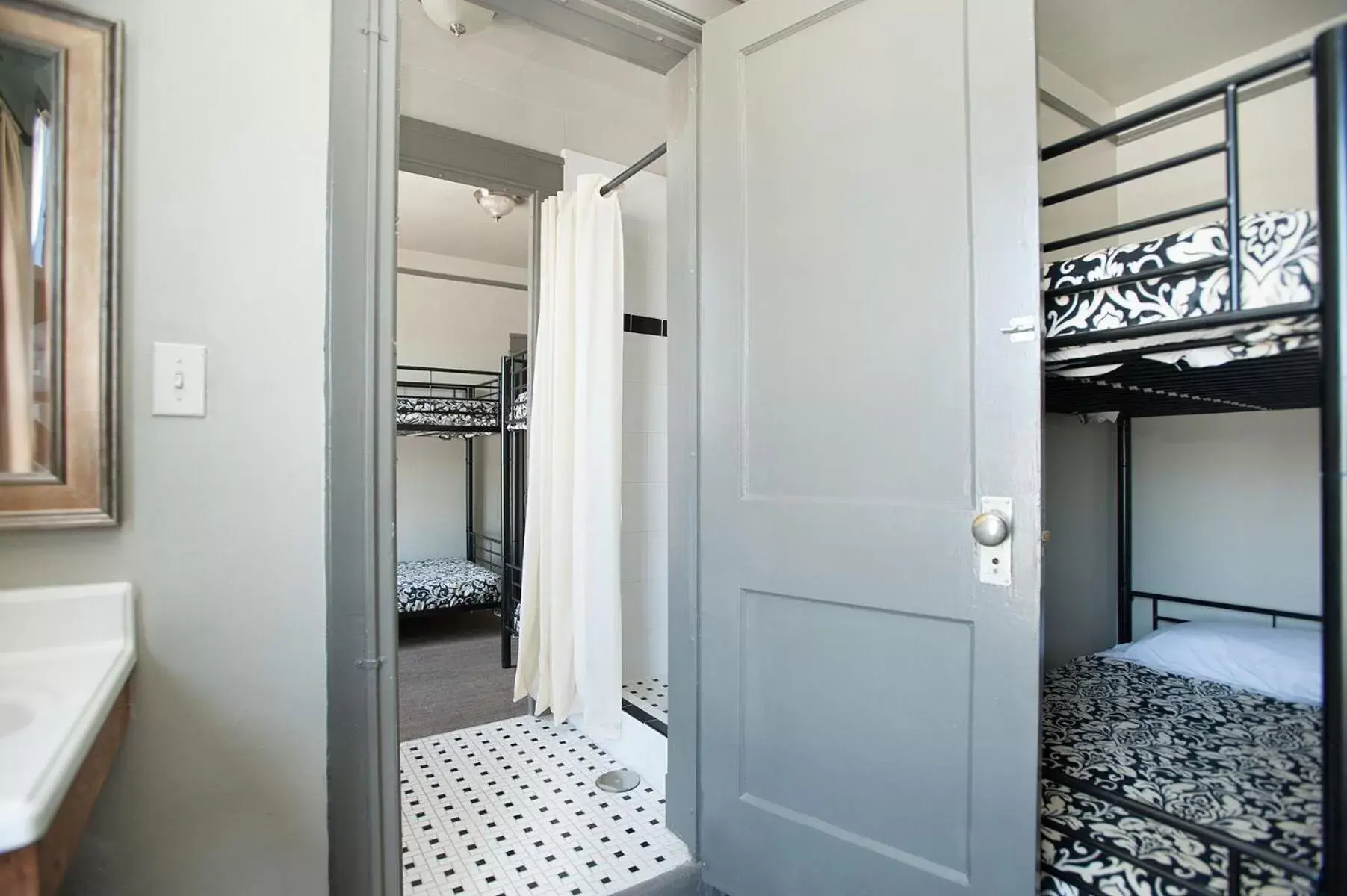 Bathroom, Bunk Bed in Gardner Hotel