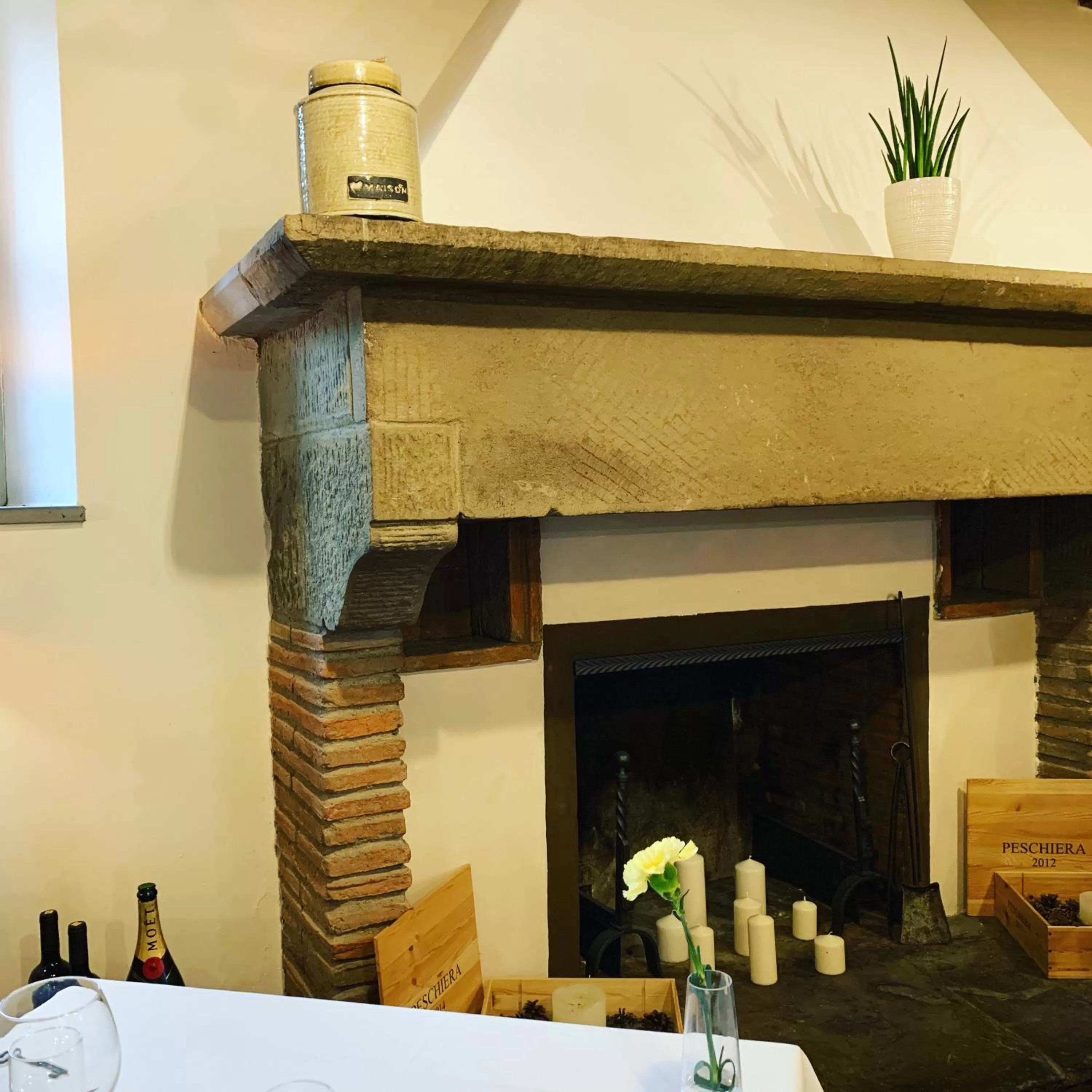 Dining area in Locanda di Santantimo